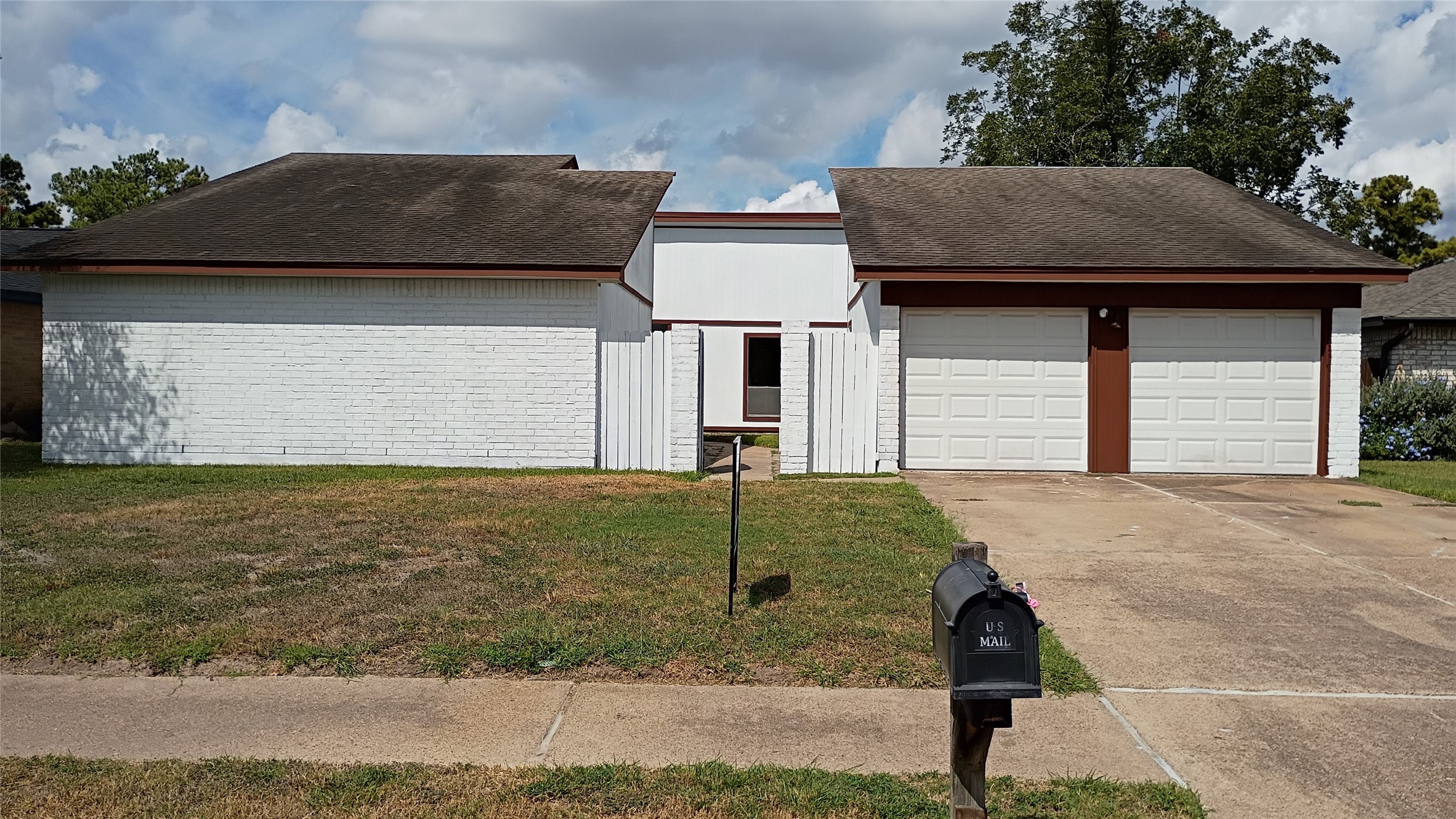 11311 Angelique Drive Property Photo 1