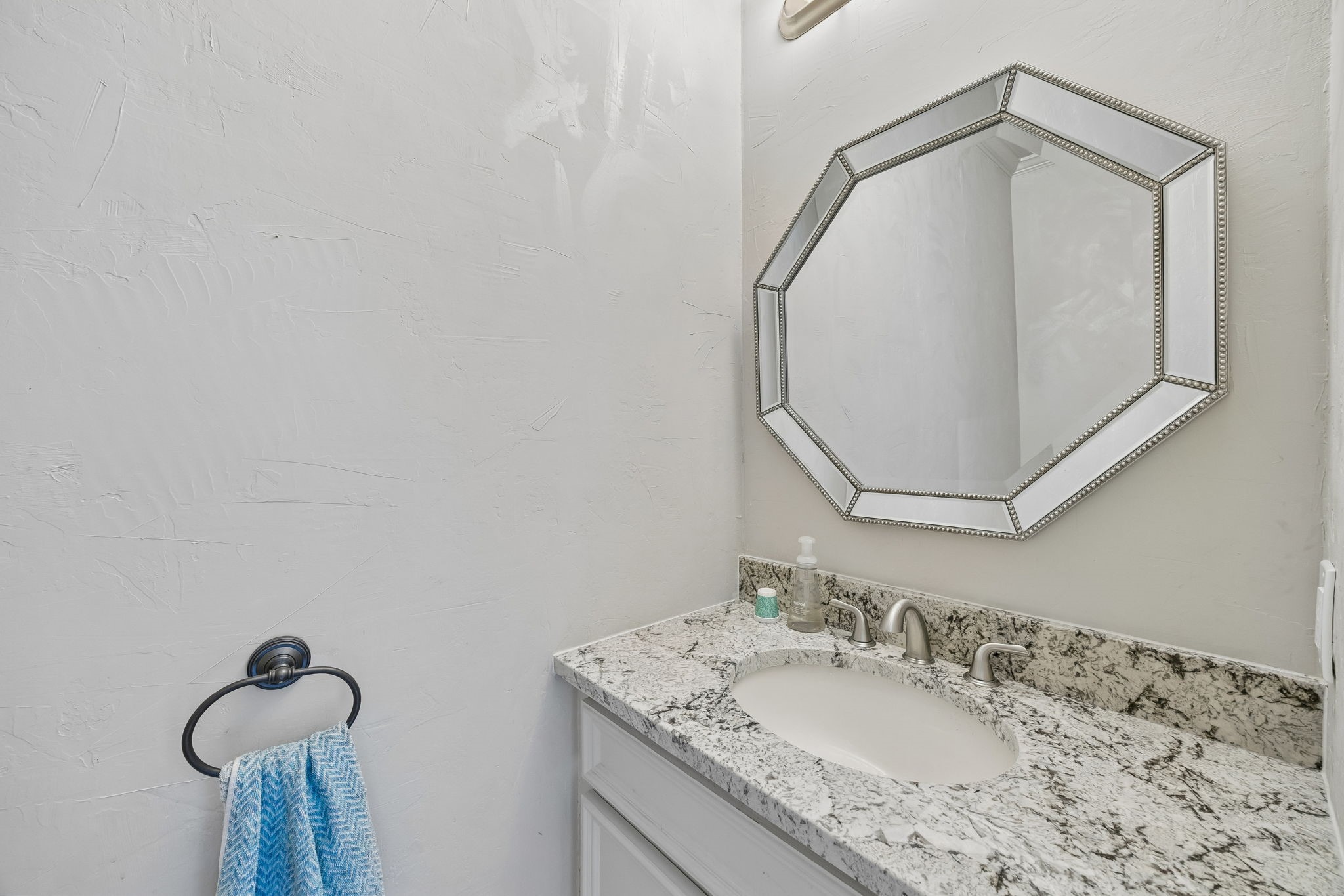 9403 Denbury Way Property Photo 30