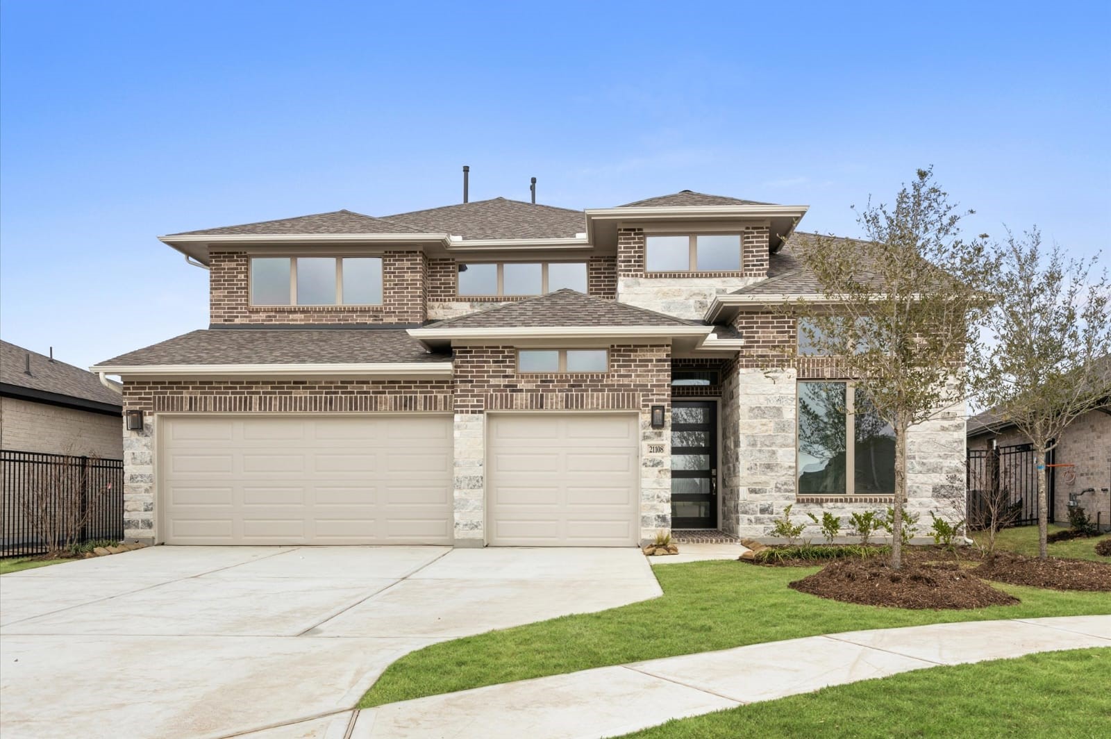 21108 Palm Arbor Drive Property Photo 1