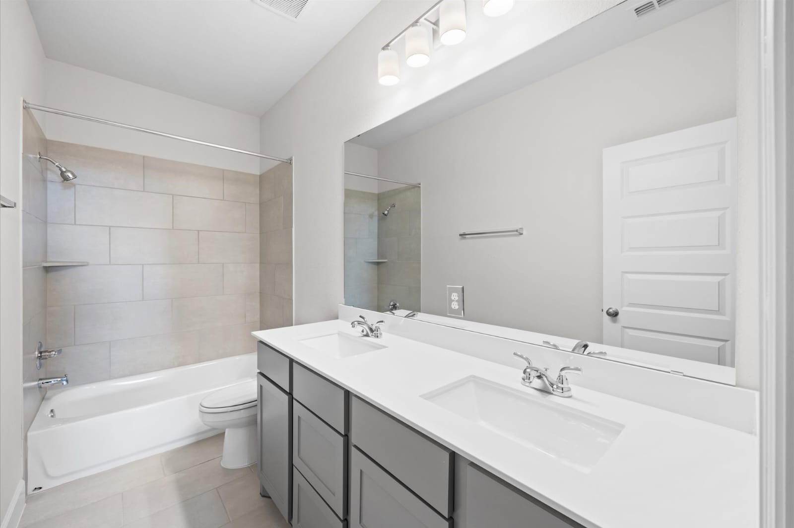 21108 Palm Arbor Drive Property Photo 8