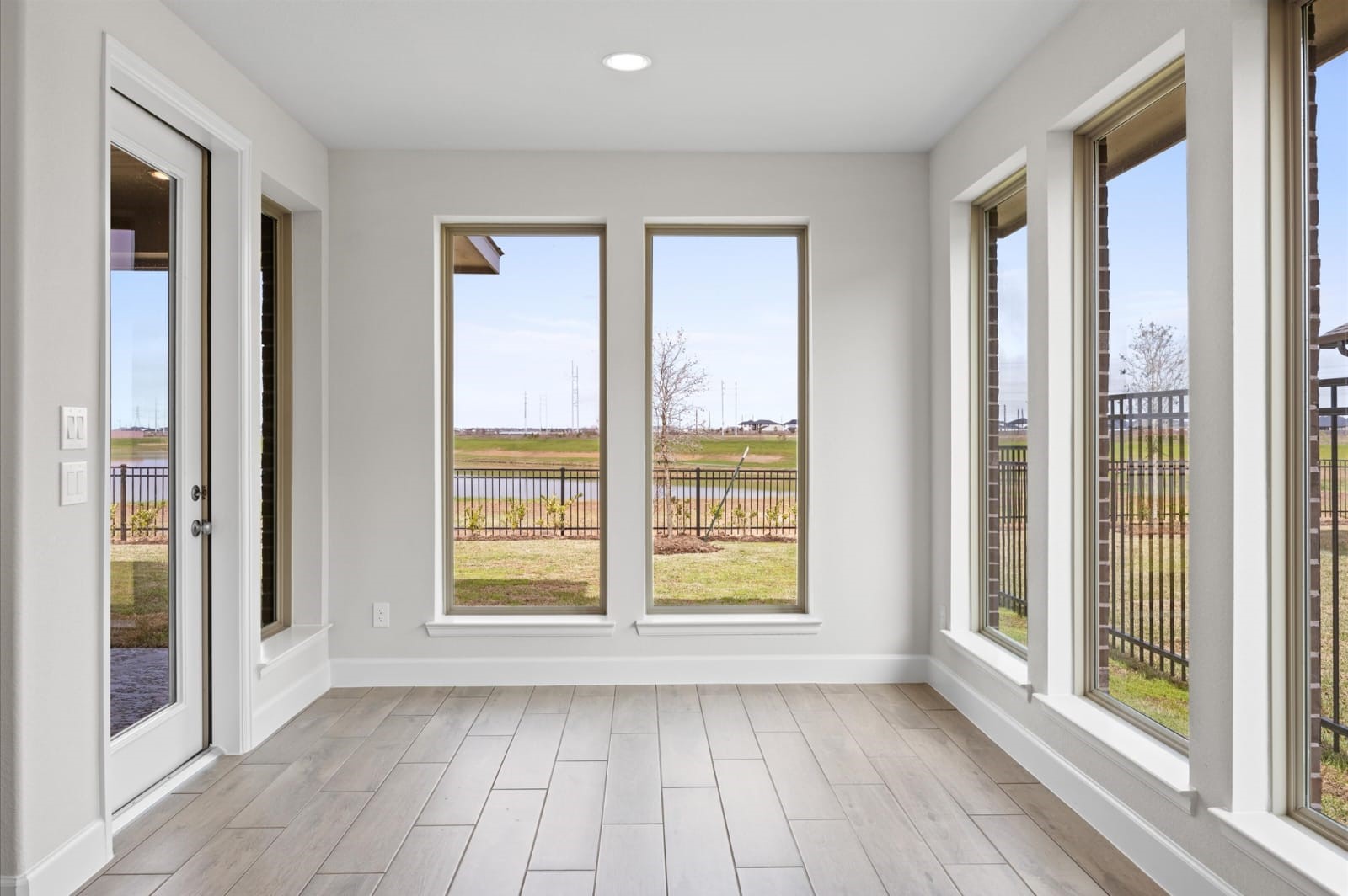 21108 Palm Arbor Drive Property Photo 11