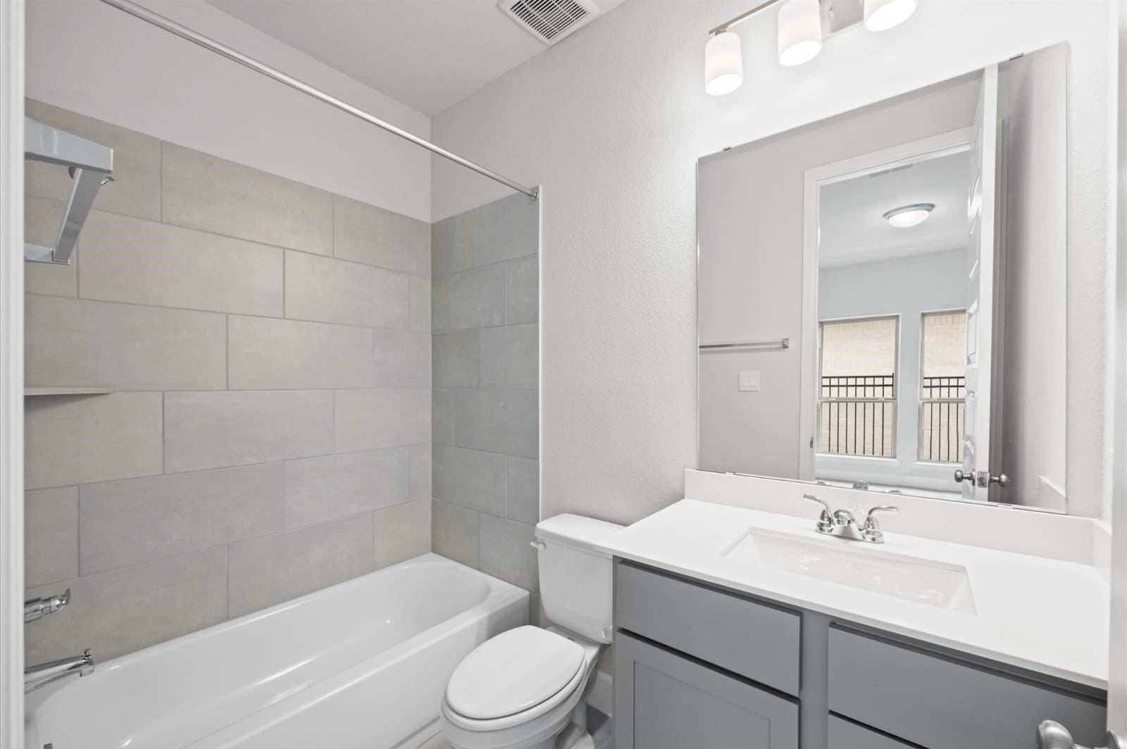 21108 Palm Arbor Drive Property Photo 13