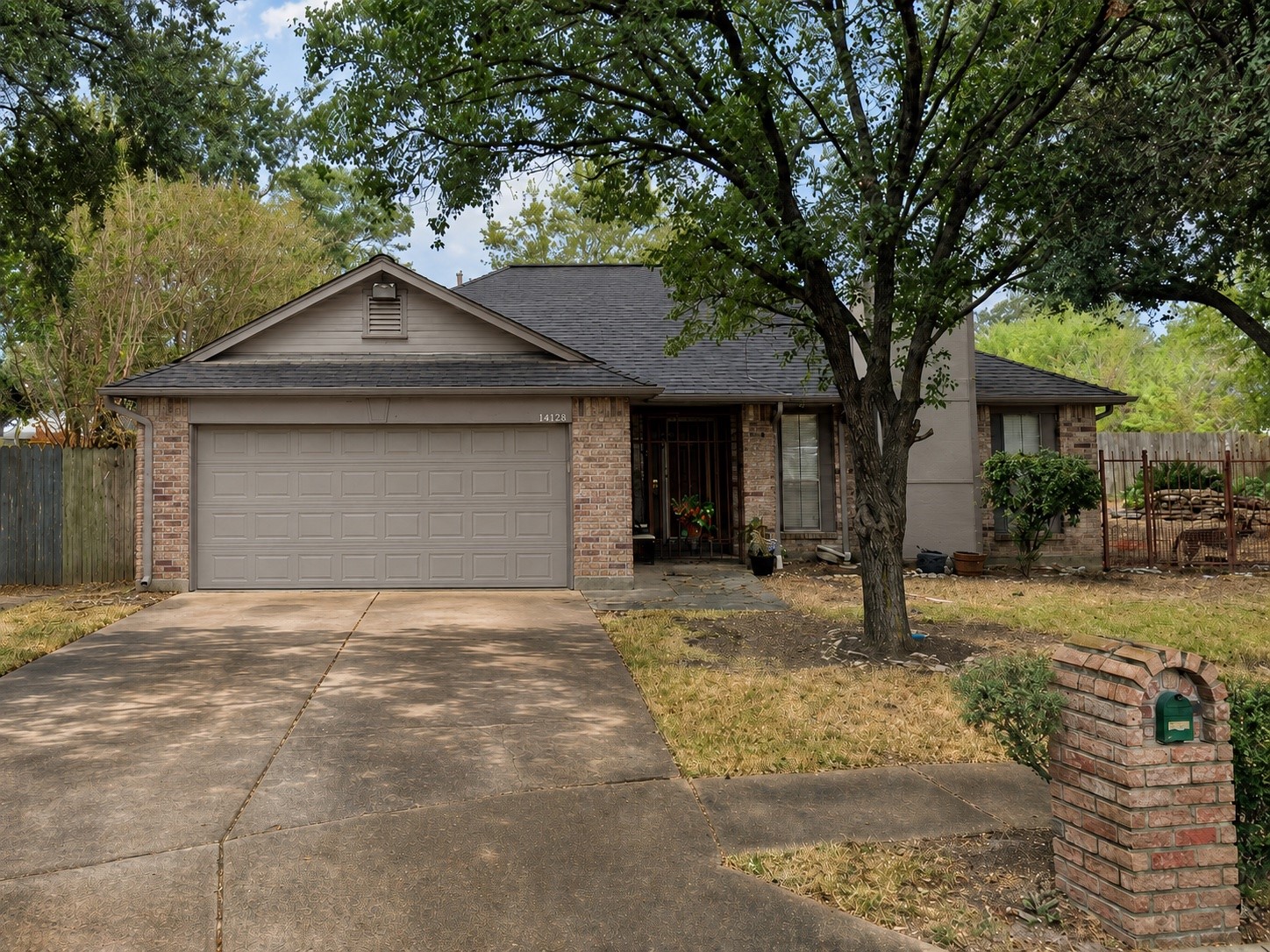 7111 Feather Creek Drive Property Photo 1