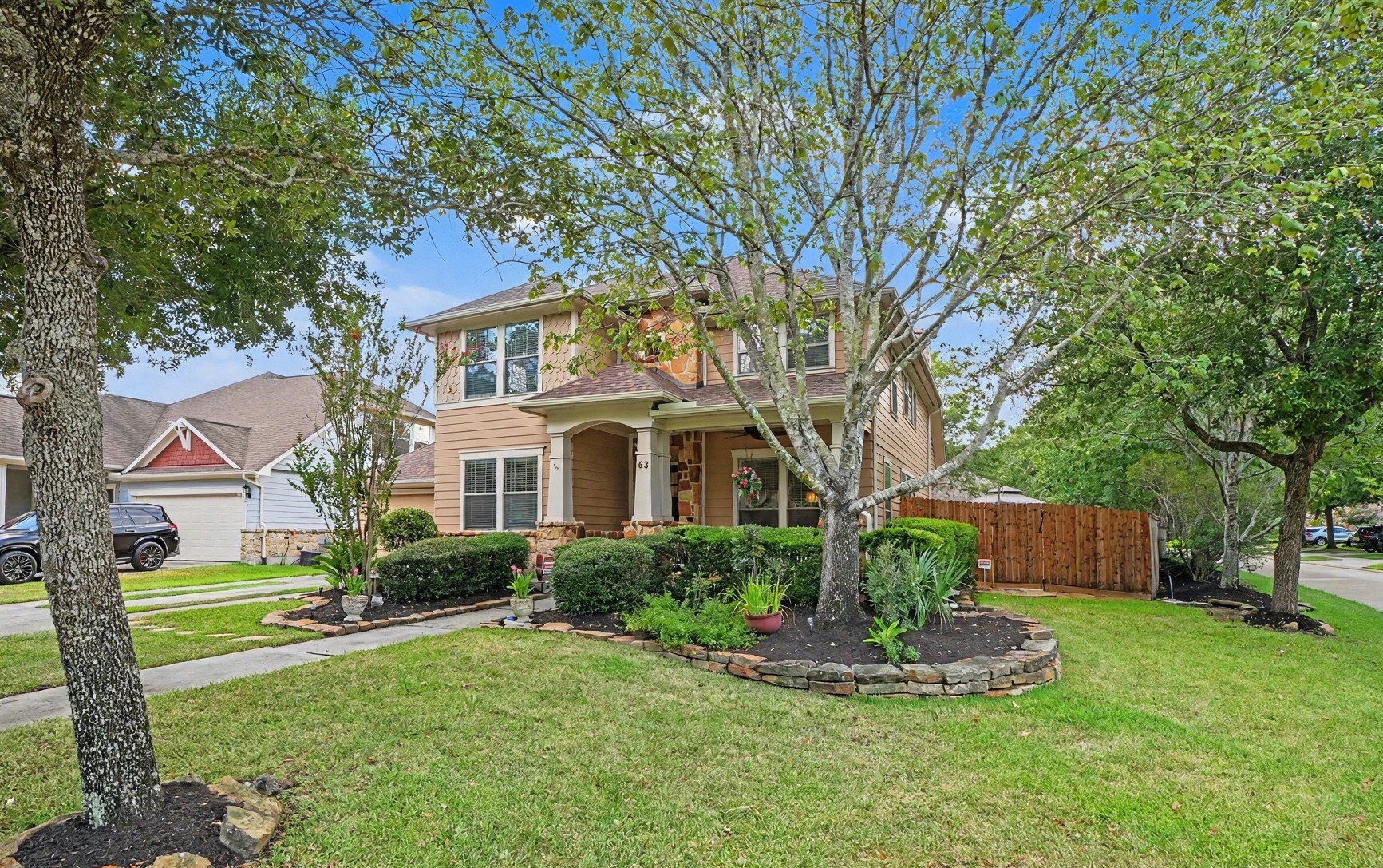 62 W Tapestry Park Circle Property Photo 1