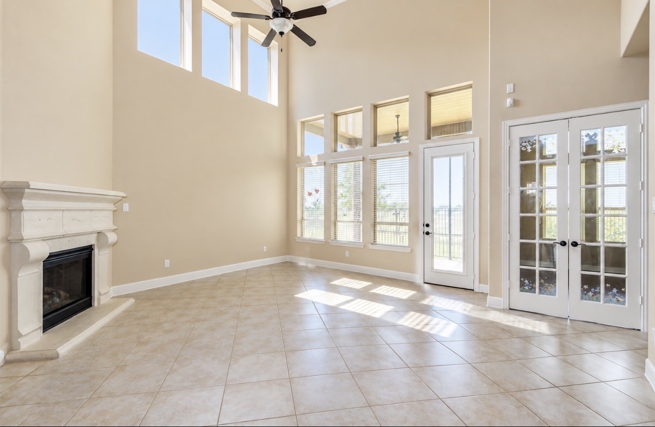 20110 Parker Bend Lane Property Photo 3