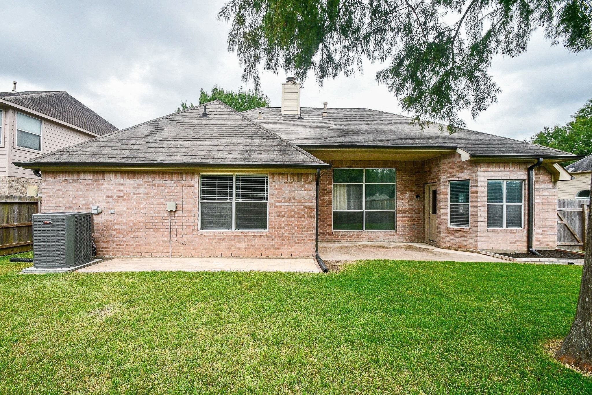 6811 Shelby Oaks Drive Property Photo 6