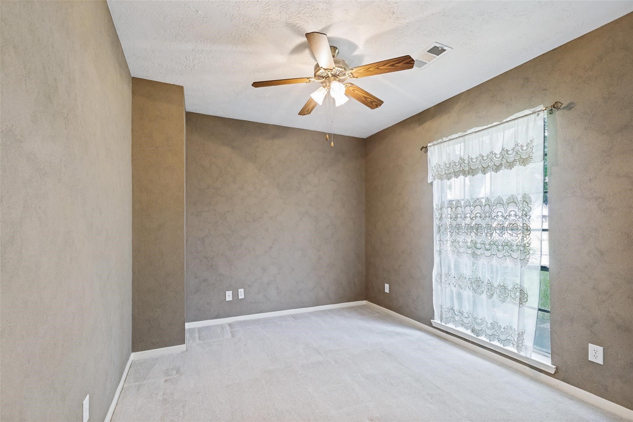 6811 Shelby Oaks Drive Property Photo 16