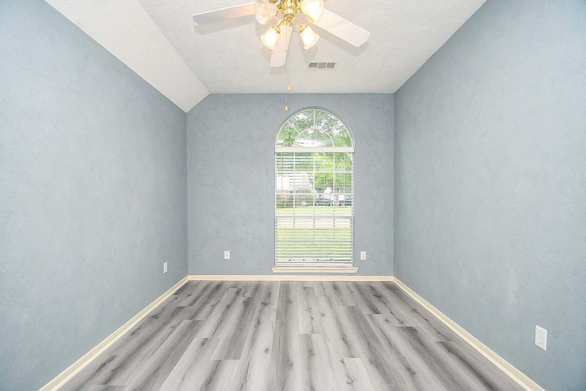 6811 Shelby Oaks Drive Property Photo 24