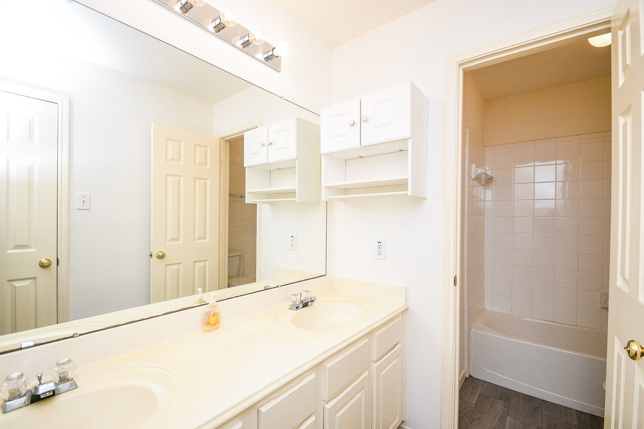 6811 Shelby Oaks Drive Property Photo 26