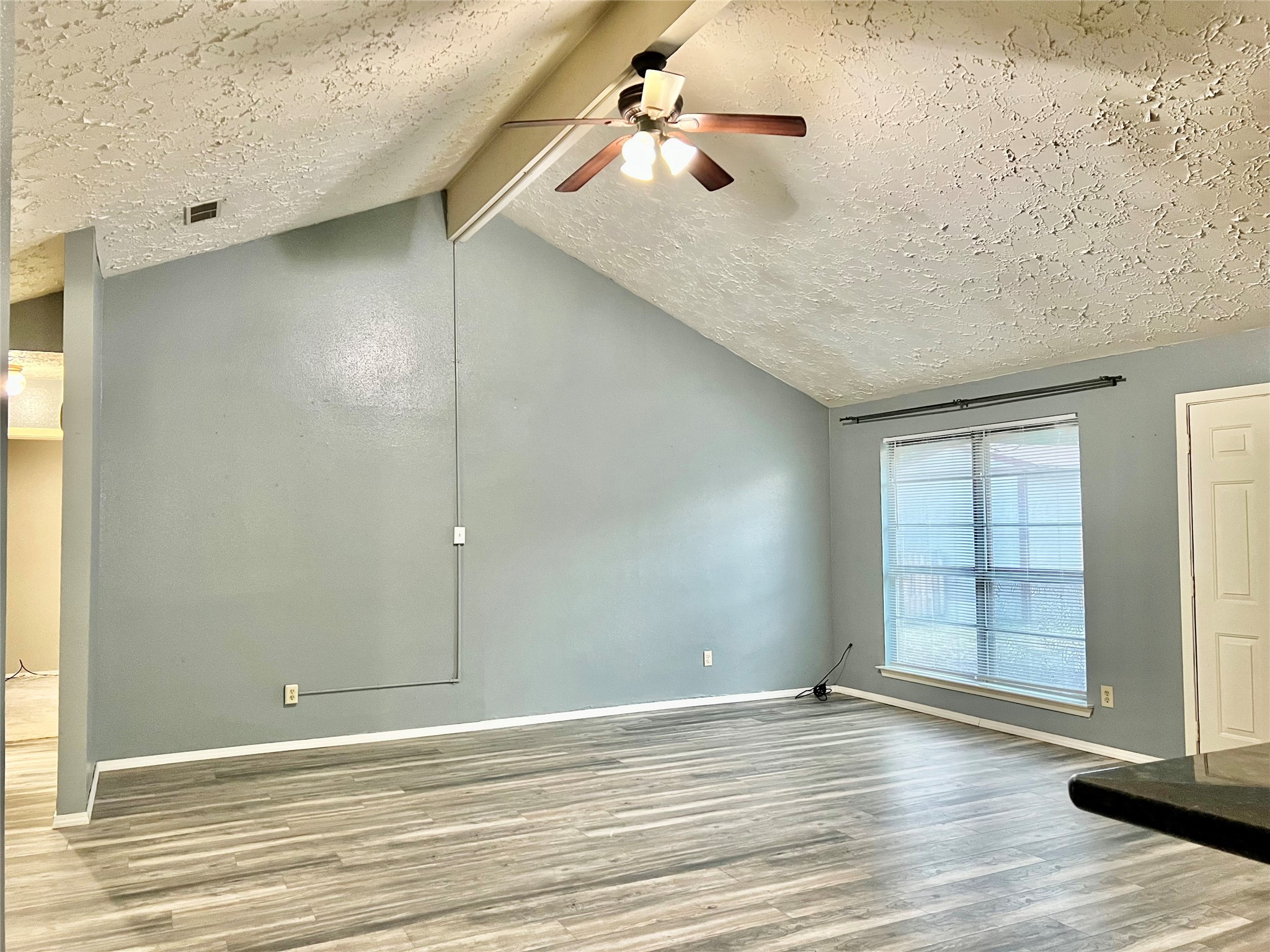 15950 Manfield Drive Property Photo 8