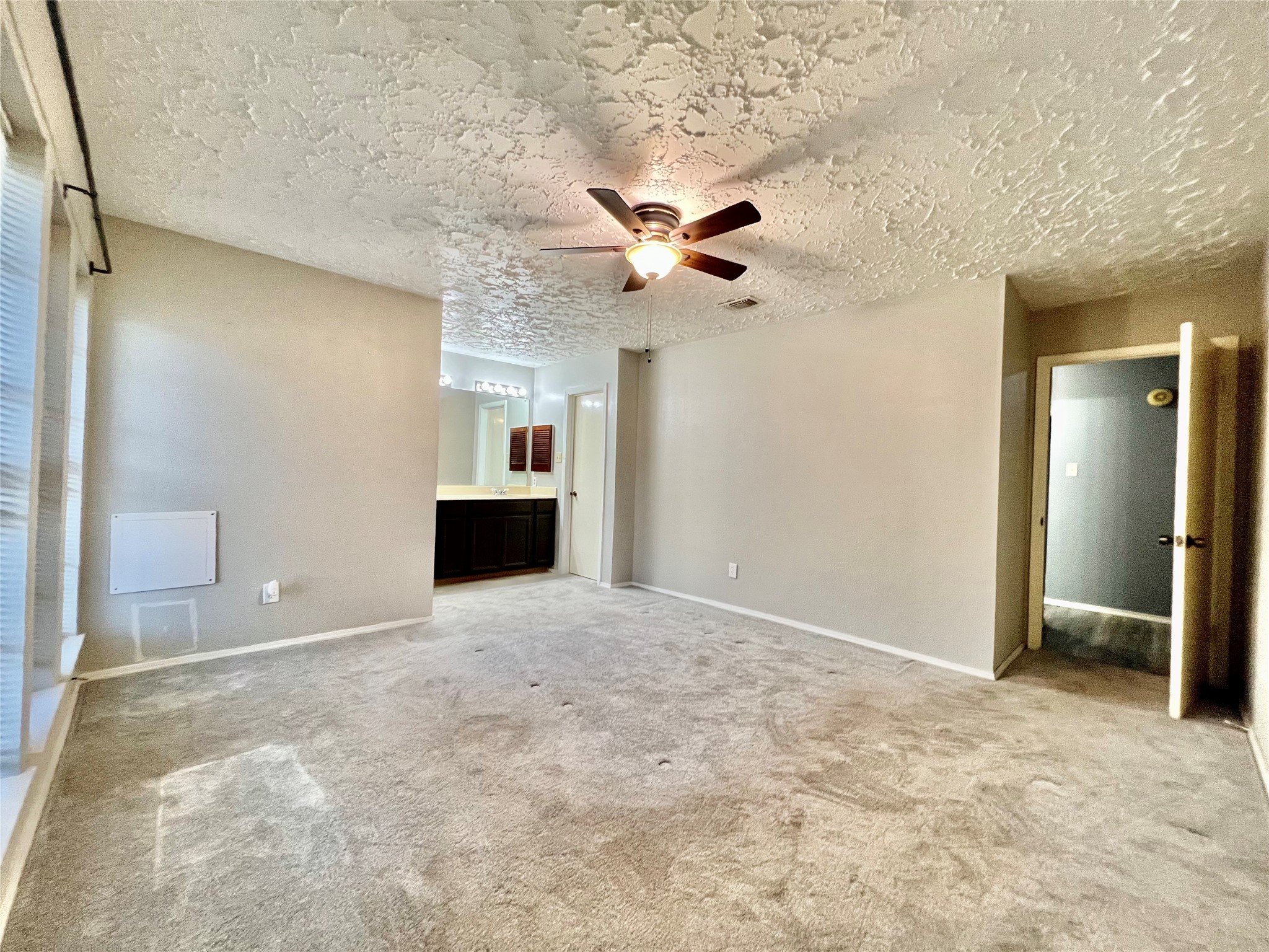 15950 Manfield Drive Property Photo 9