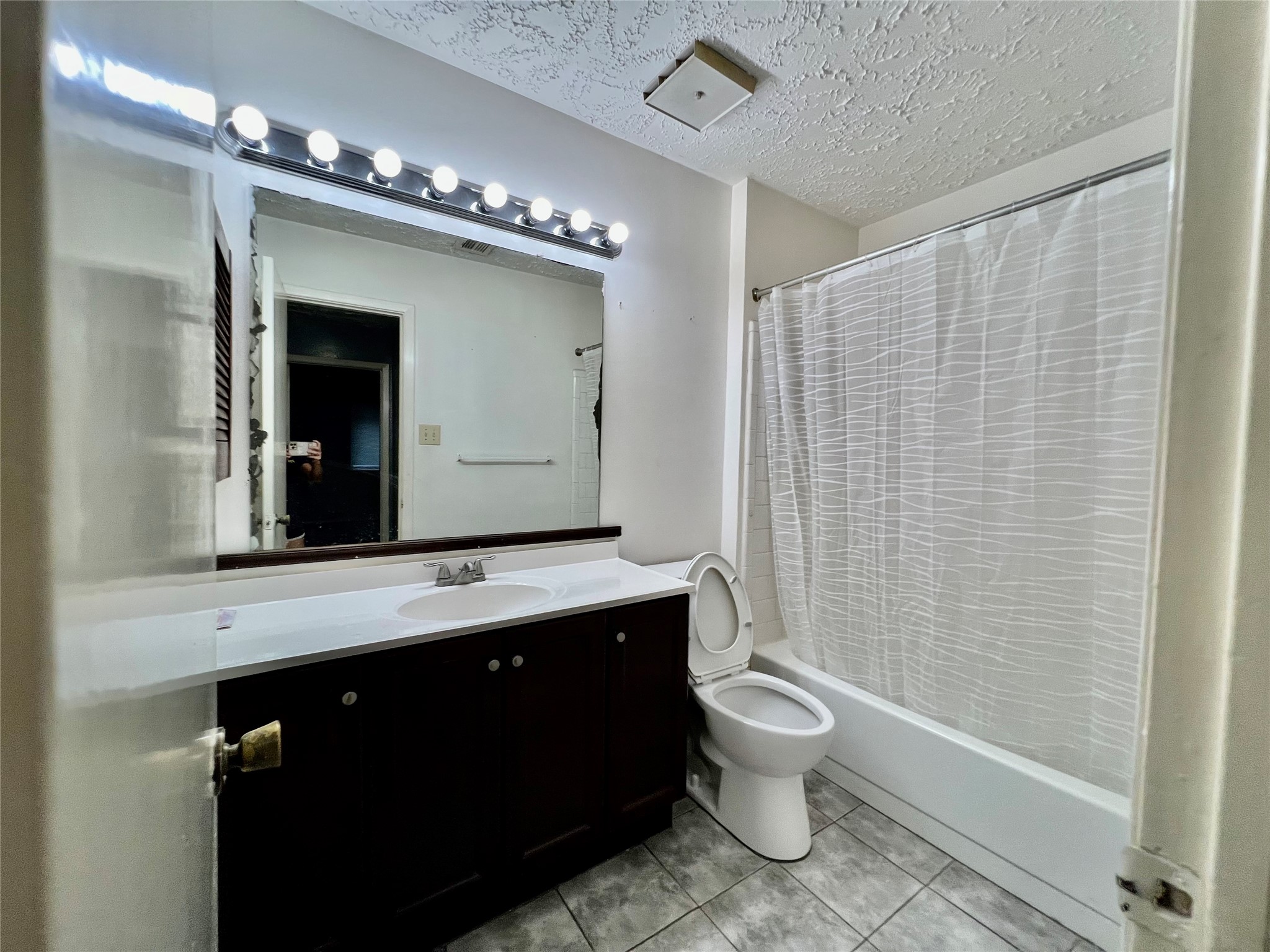 15950 Manfield Drive Property Photo 10