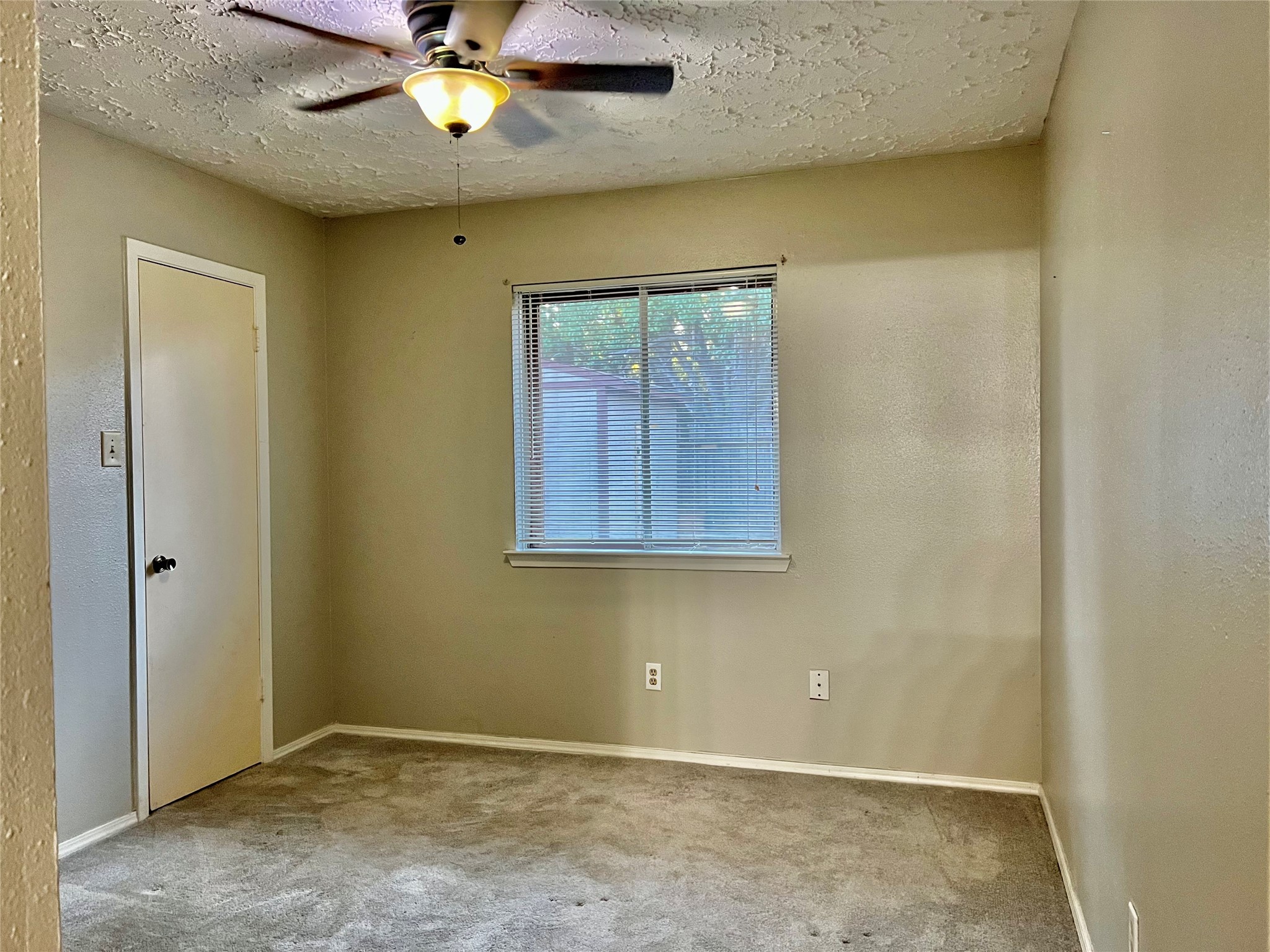 15950 Manfield Drive Property Photo 12