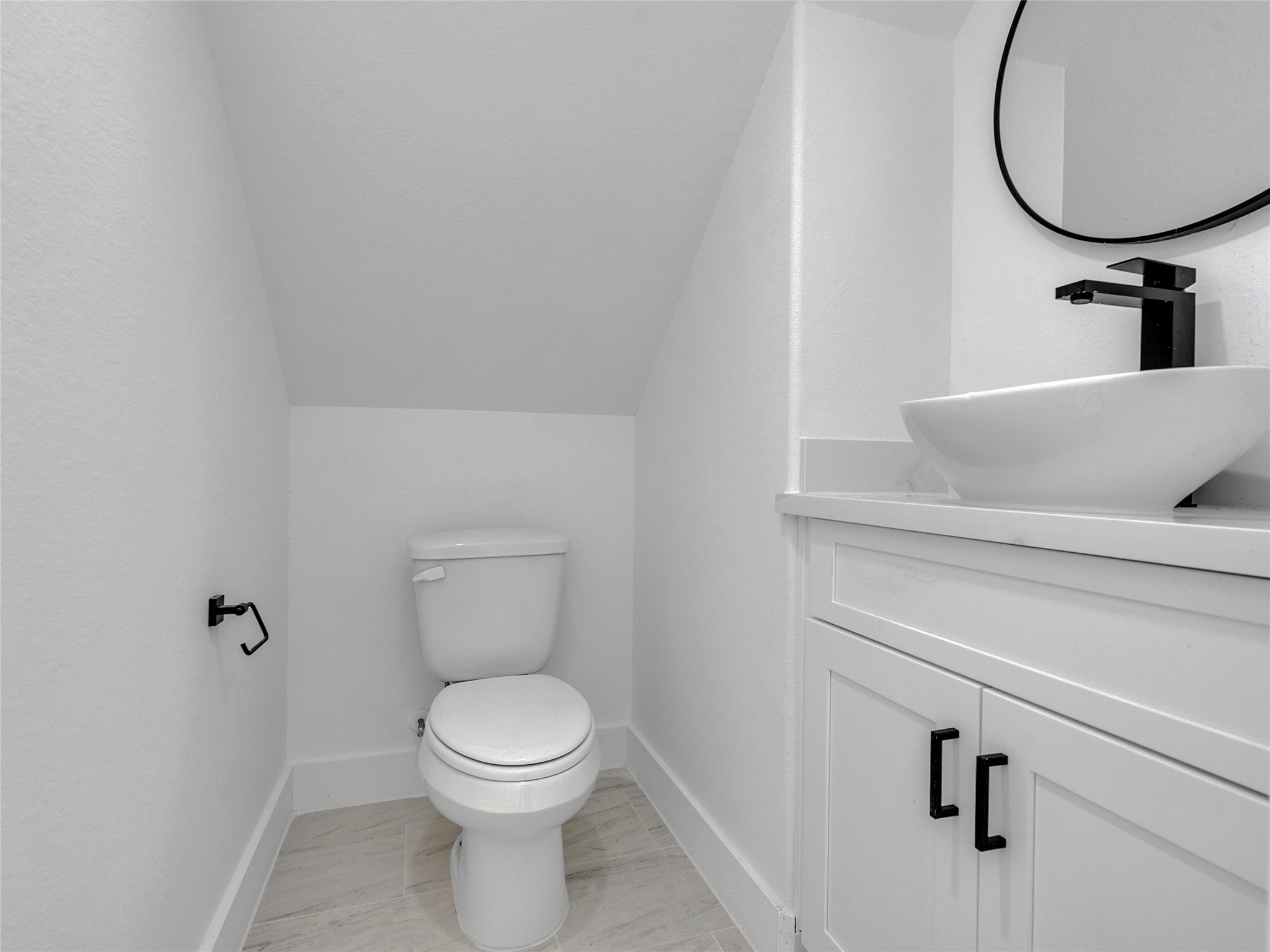 8611 Manus Street Property Photo 12