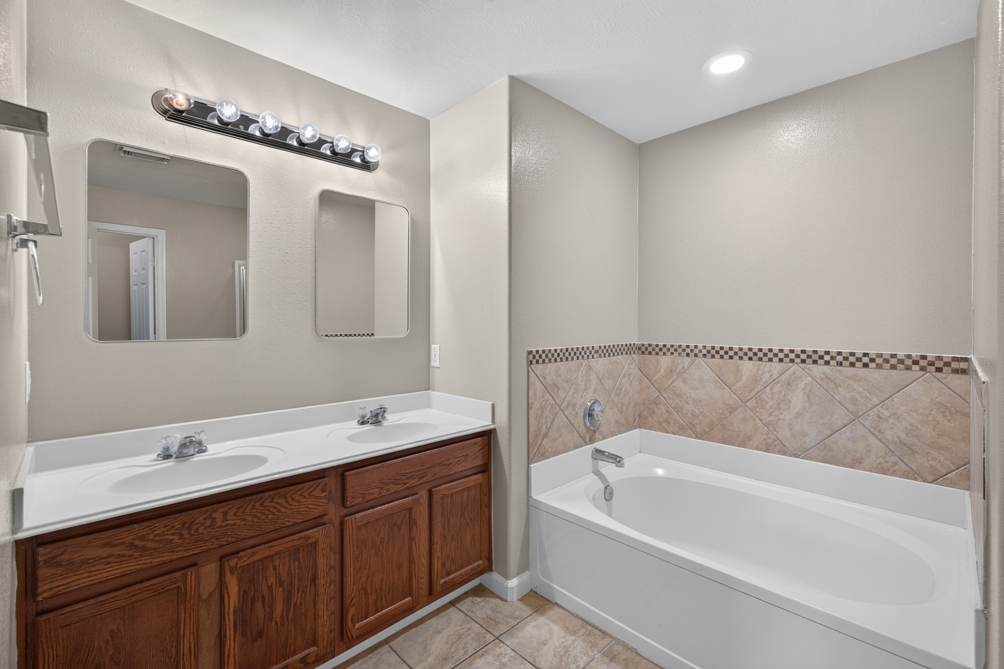 21422 Sunrise Brook Lane Property Photo 34