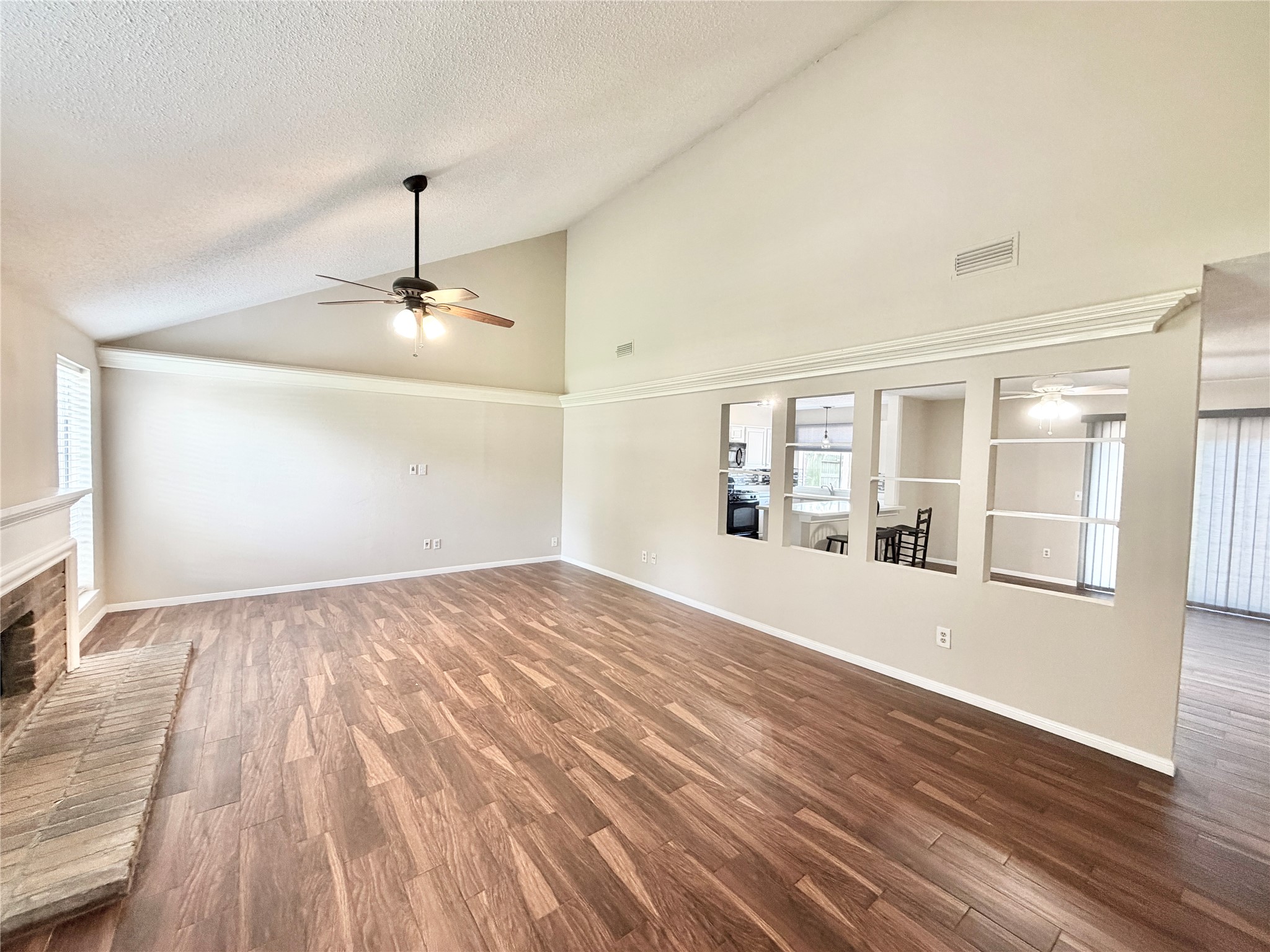 11223 Willow Field Drive Property Photo 4
