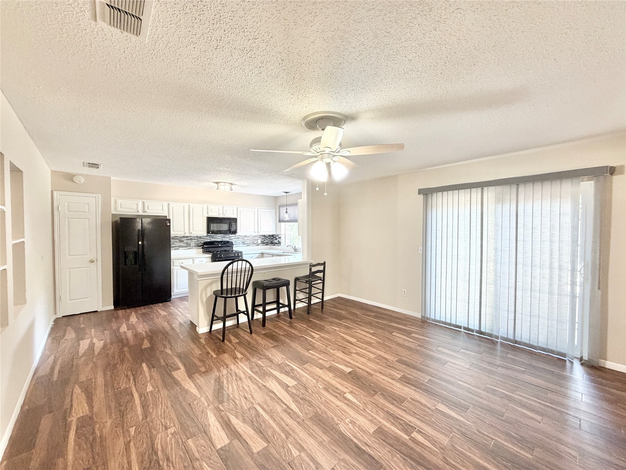 11223 Willow Field Drive Property Photo 7