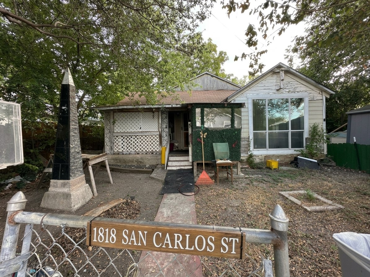 1818 San Carlos Street Property Photo 1