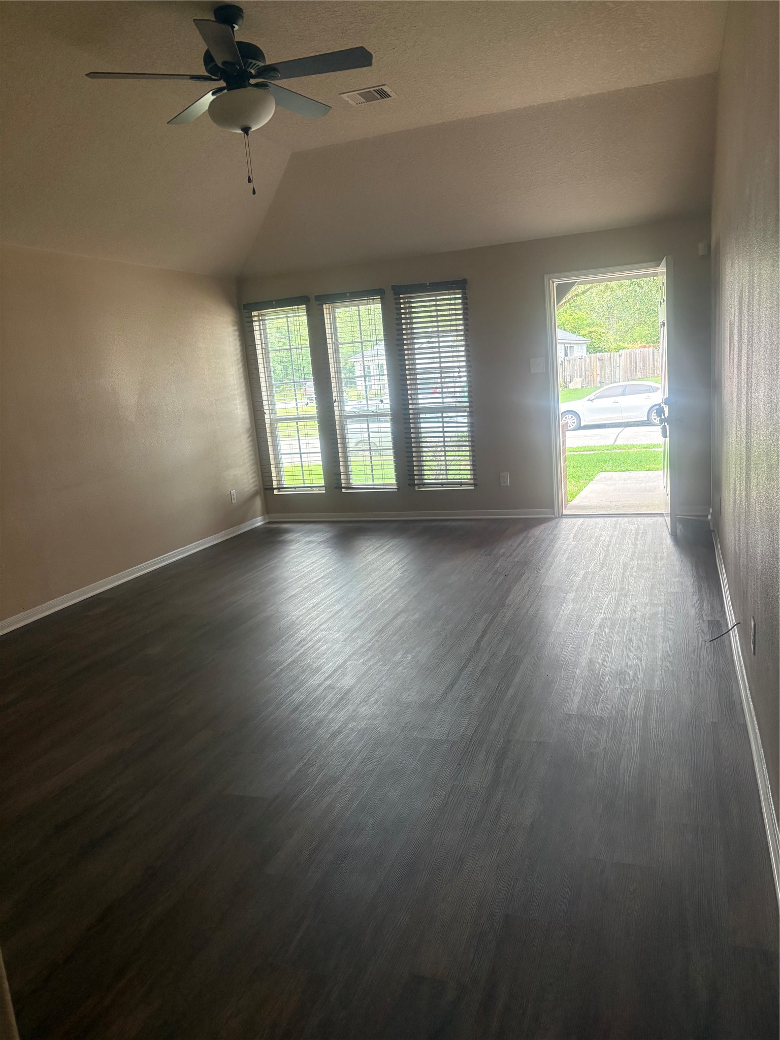 1906 Fleming Springs Court Property Photo 6