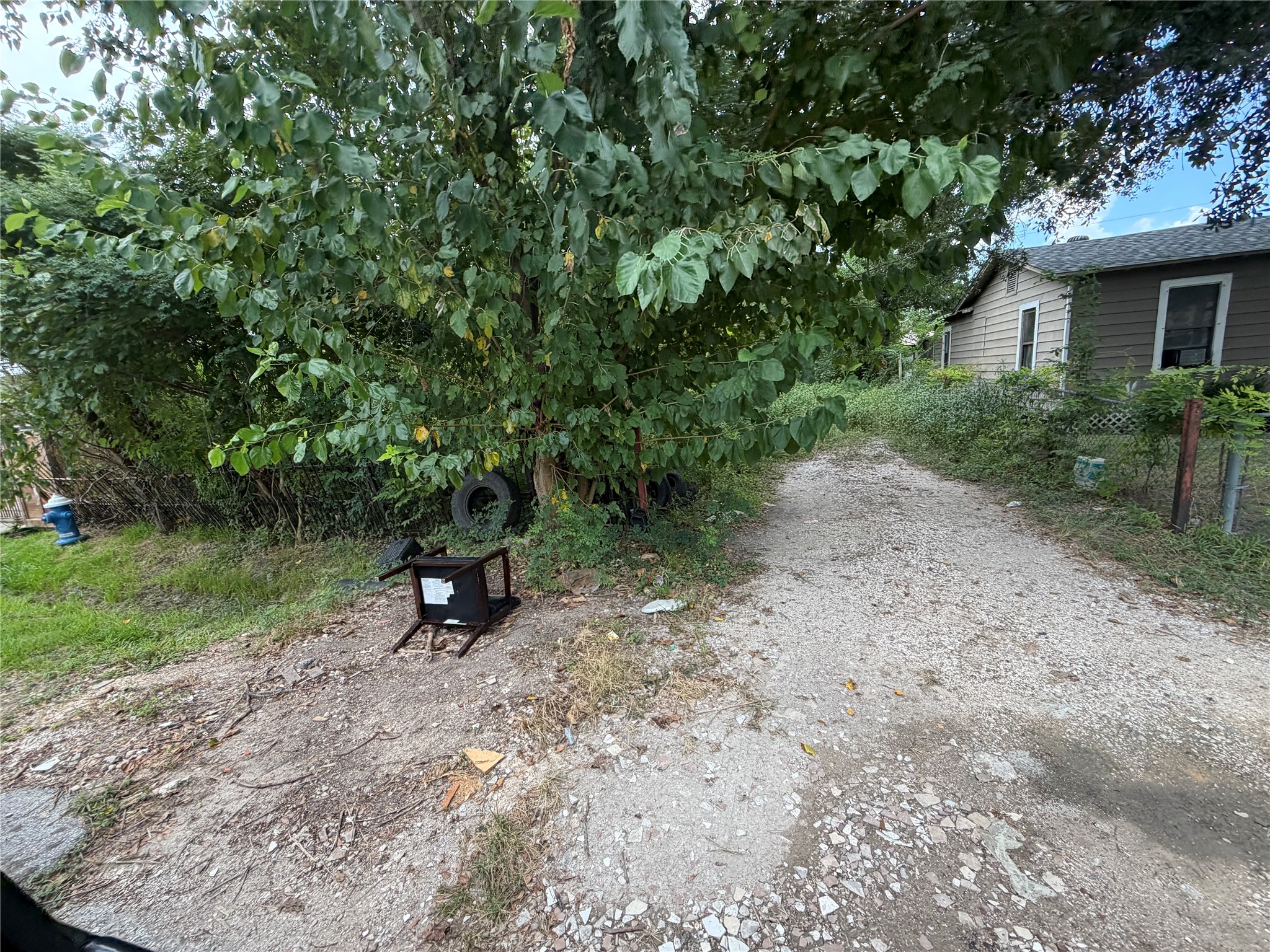 12009 Anchick Street Property Photo 4