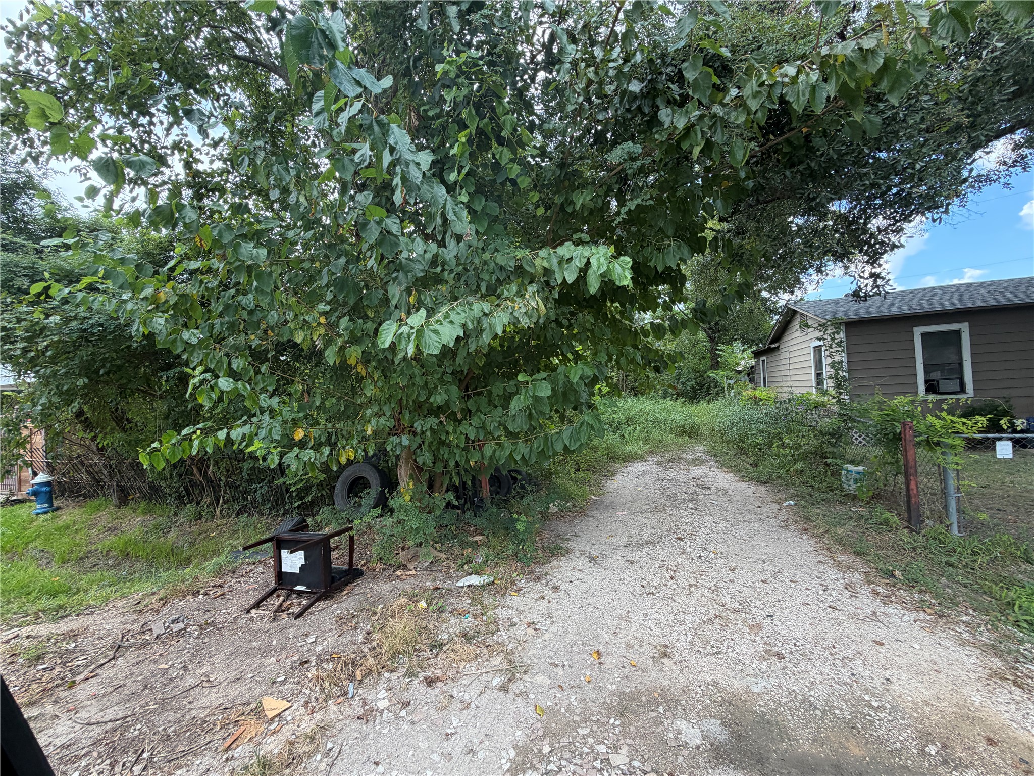 12009 Anchick Street Property Photo 5