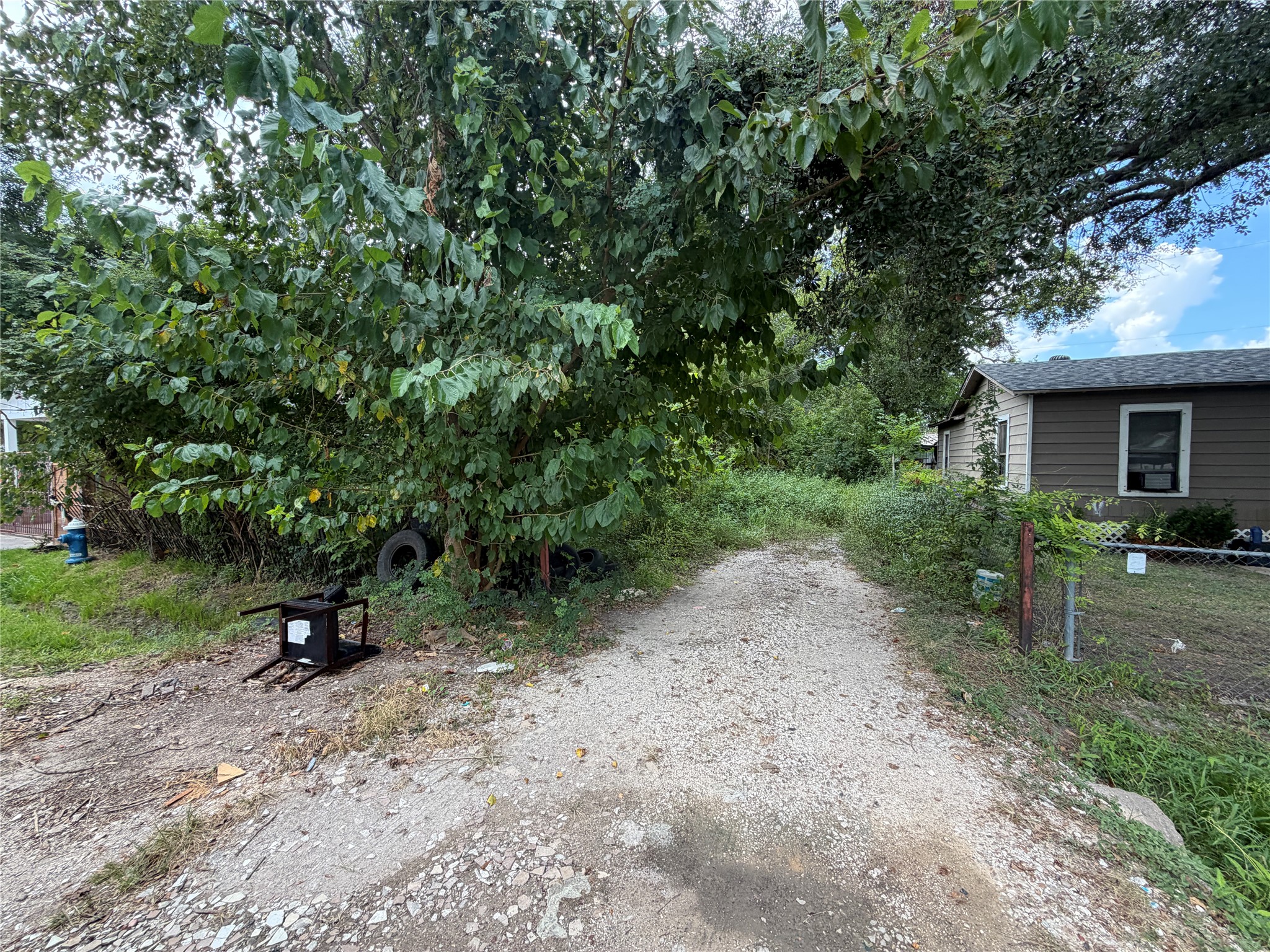 12009 Anchick Street Property Photo 7