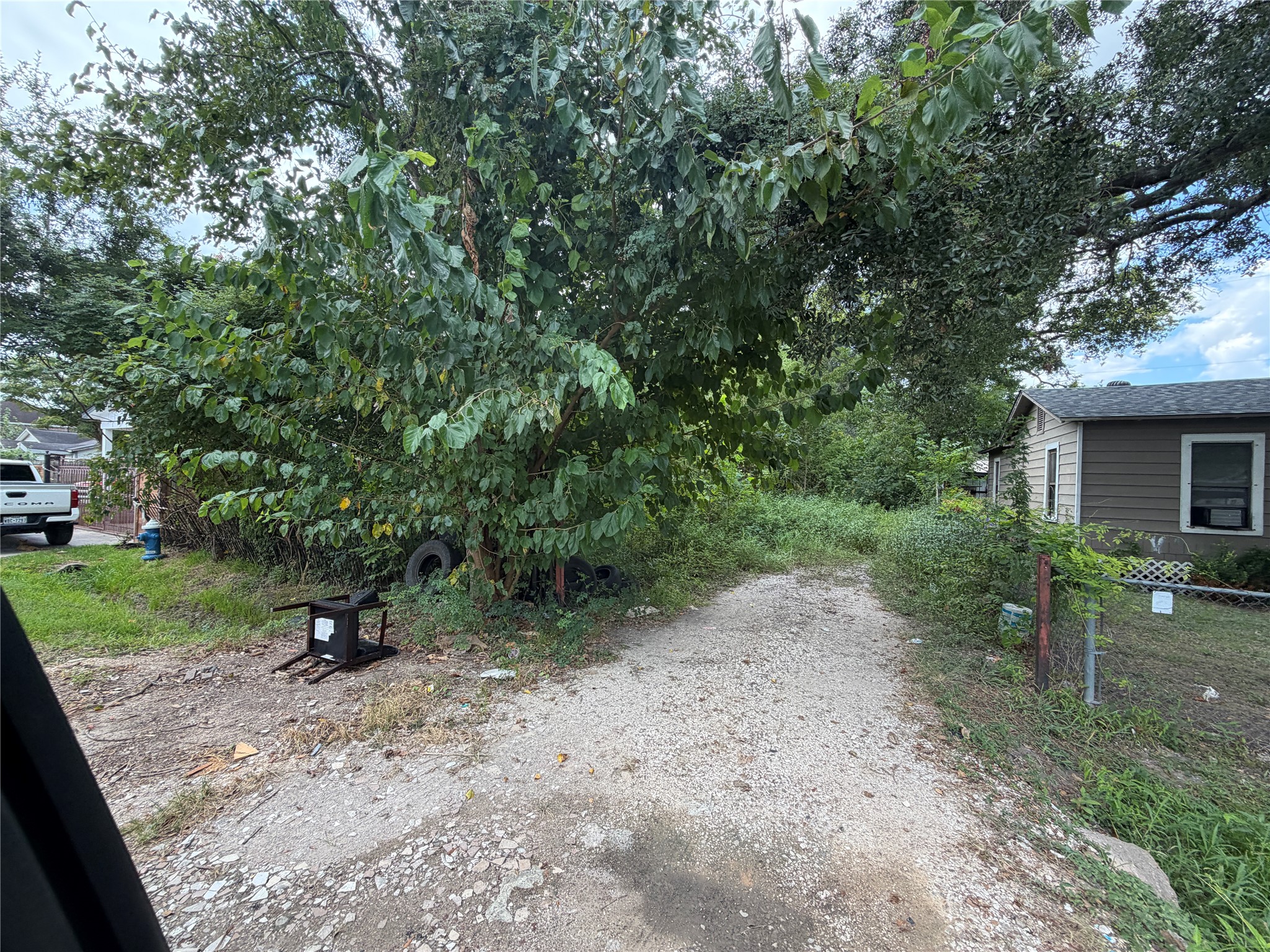 12009 Anchick Street Property Photo 9