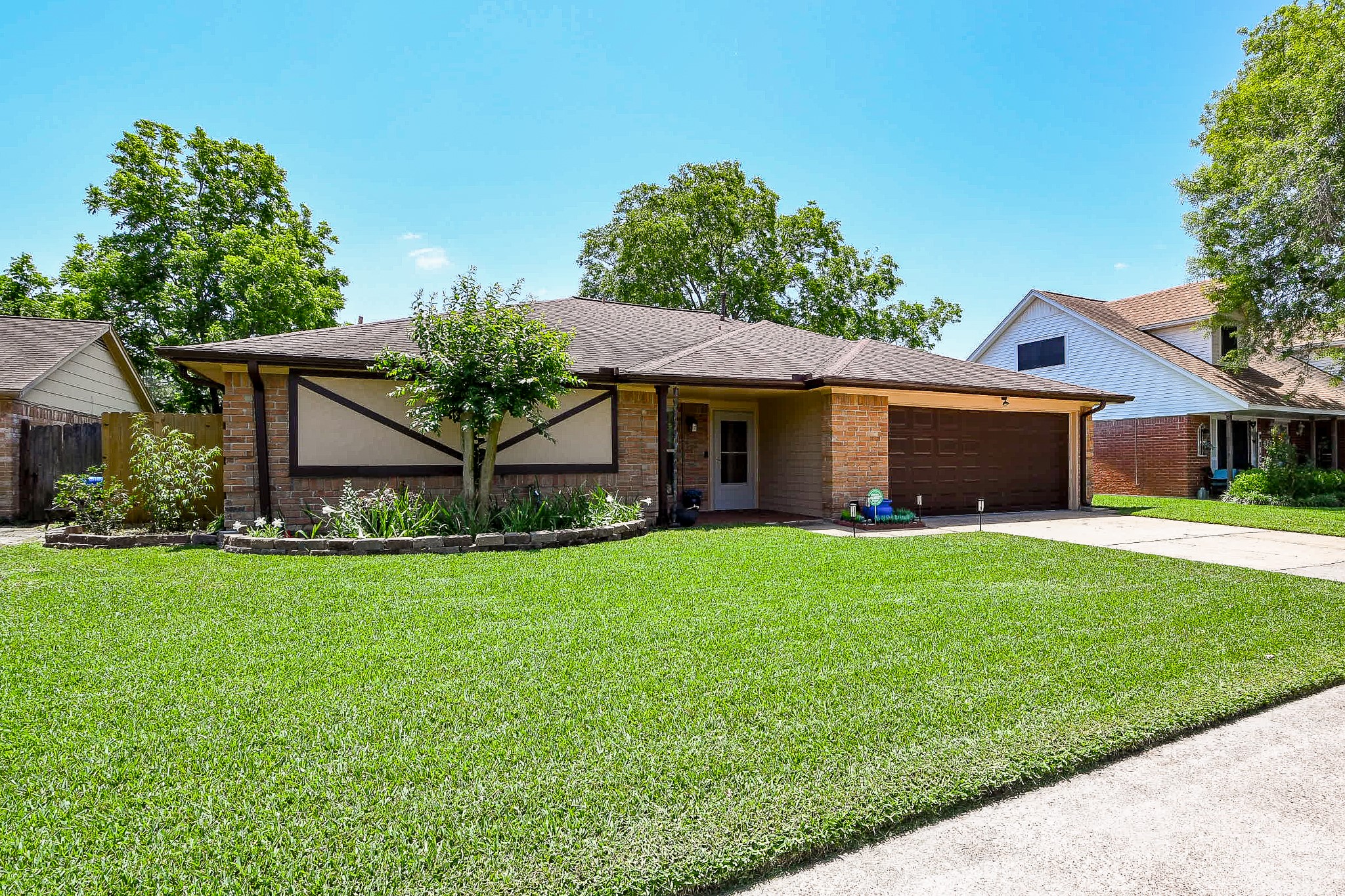 502 S Crockett Street Property Photo