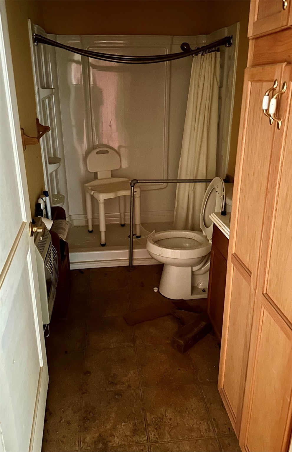 156 Hilldale Drive Property Photo 7