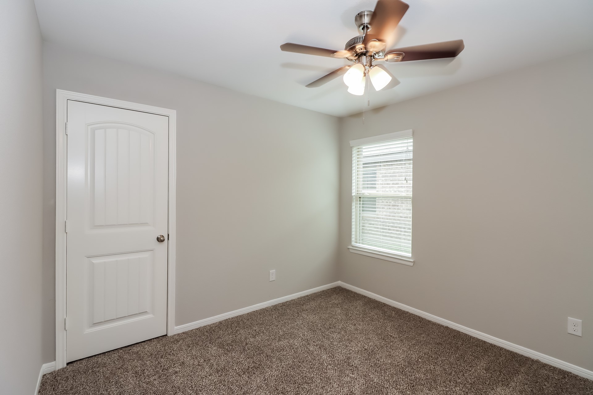 3003 Veeder Pass Lane Property Photo 9