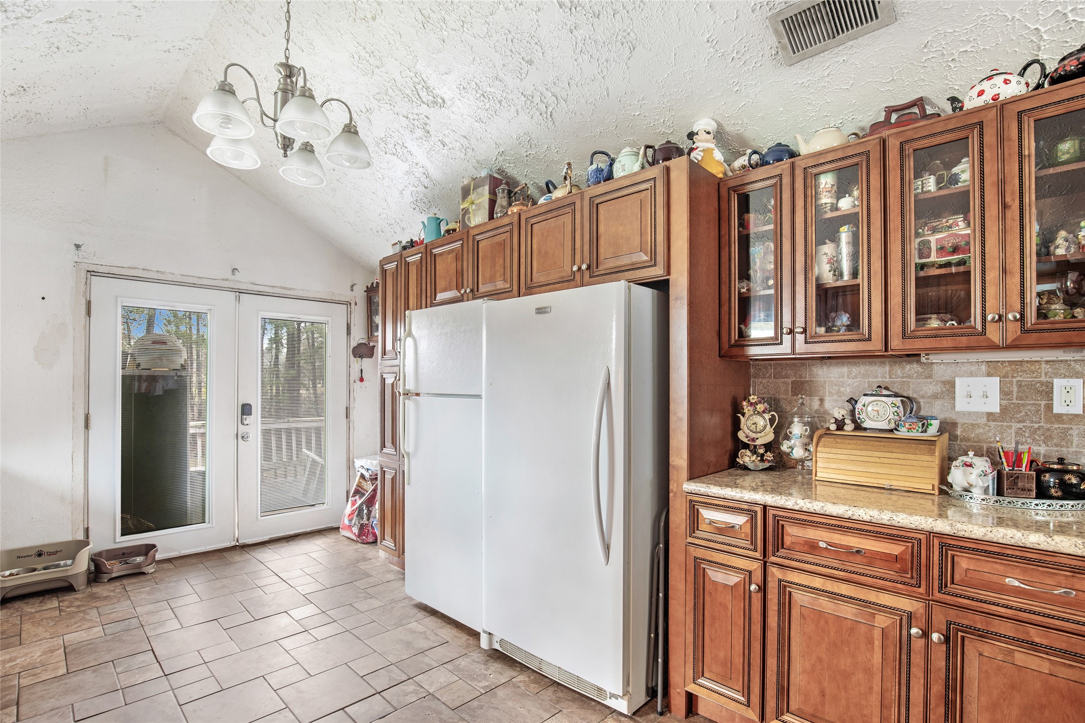25734 Water Ridge Drive Property Photo 16