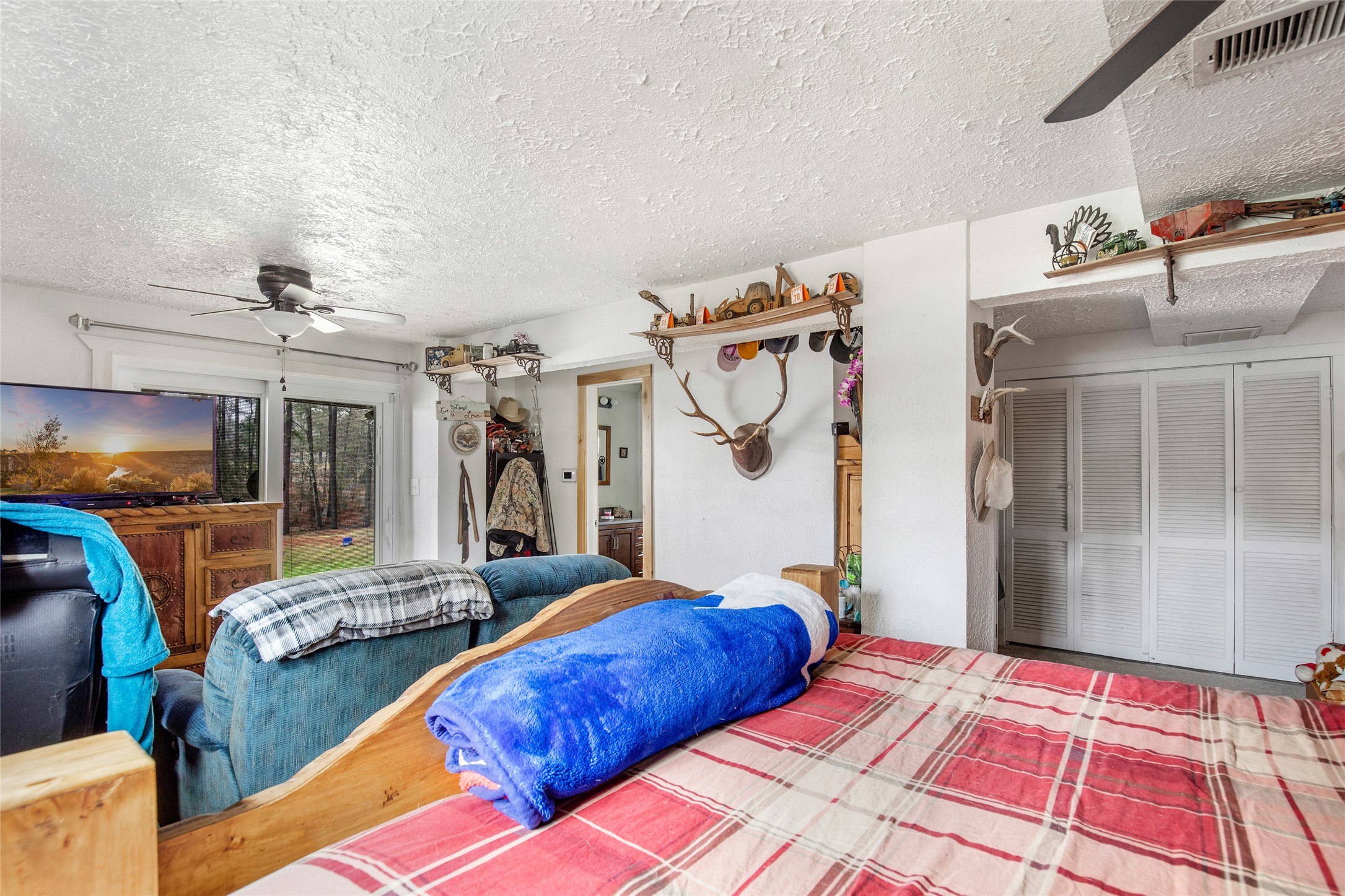 25734 Water Ridge Drive Property Photo 21