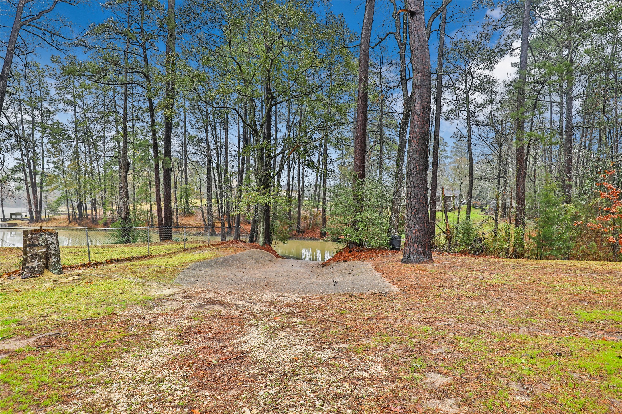 25734 Water Ridge Drive Property Photo 28