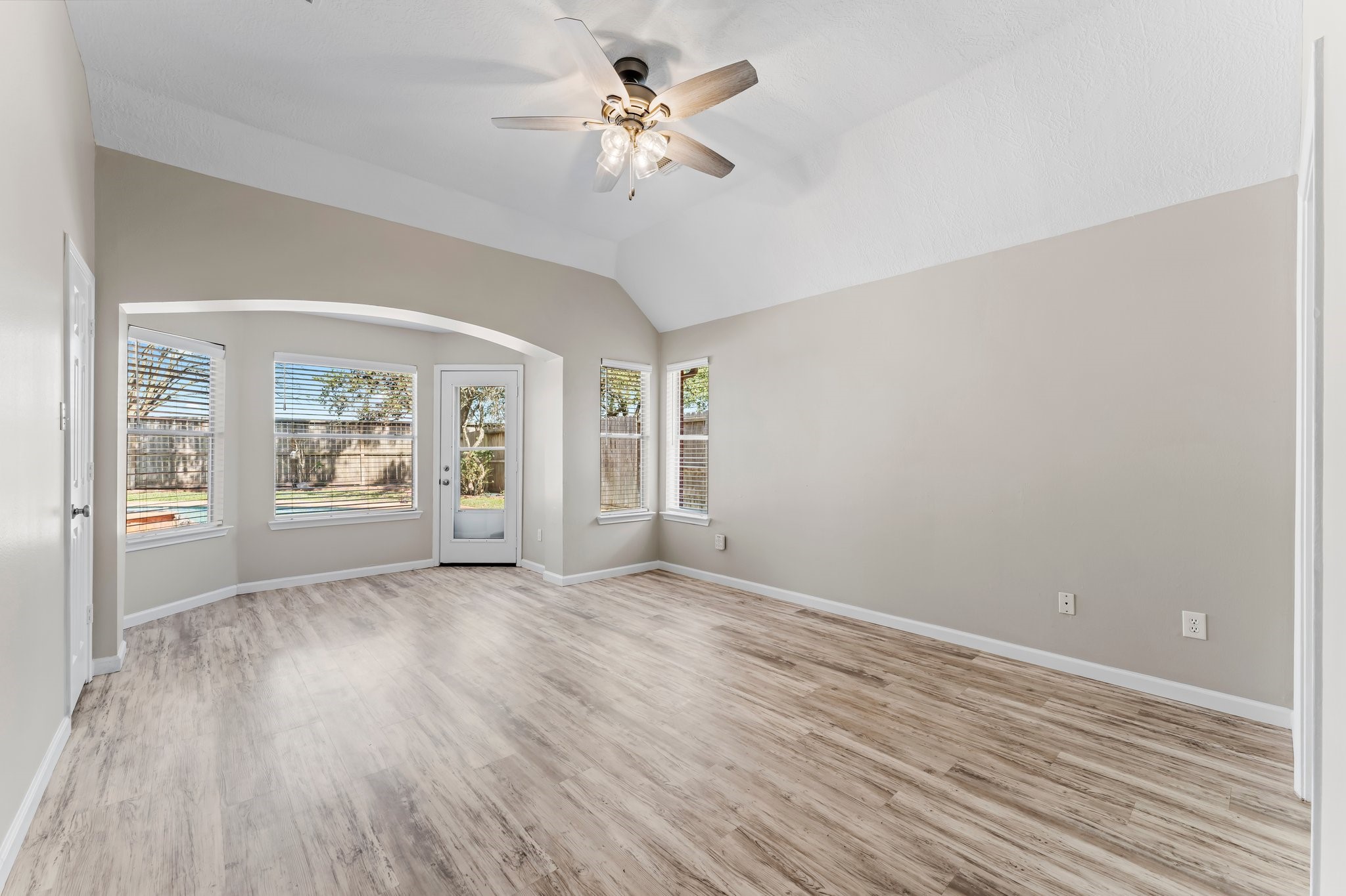 4707 Stoney Point Court Property Photo 7