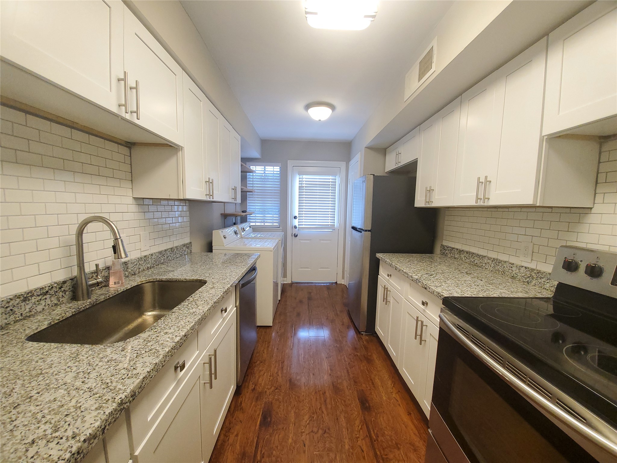 5206 Arboles Drive B3 Property Photo 6