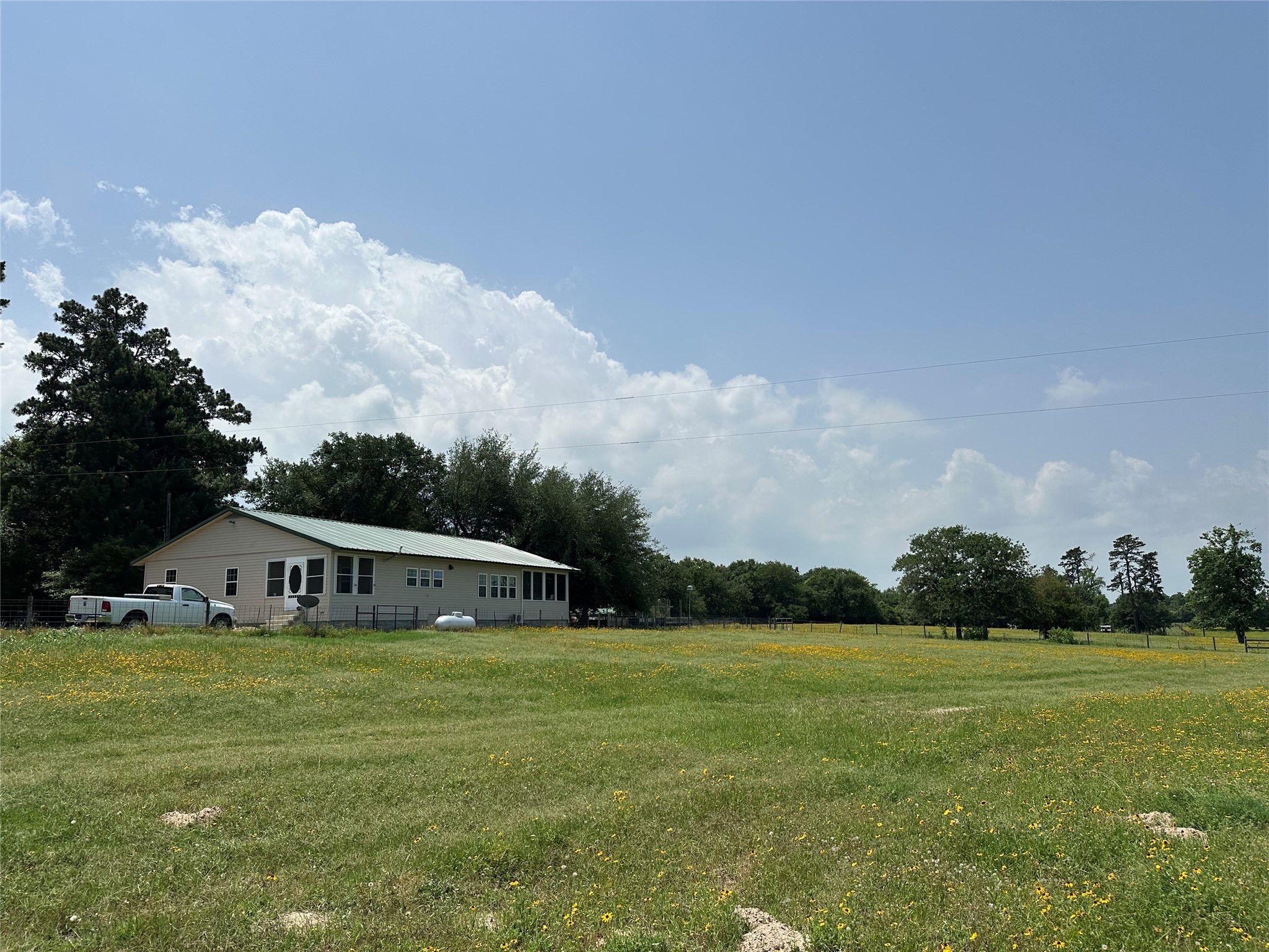 12351 County Road 267 Property Photo 1