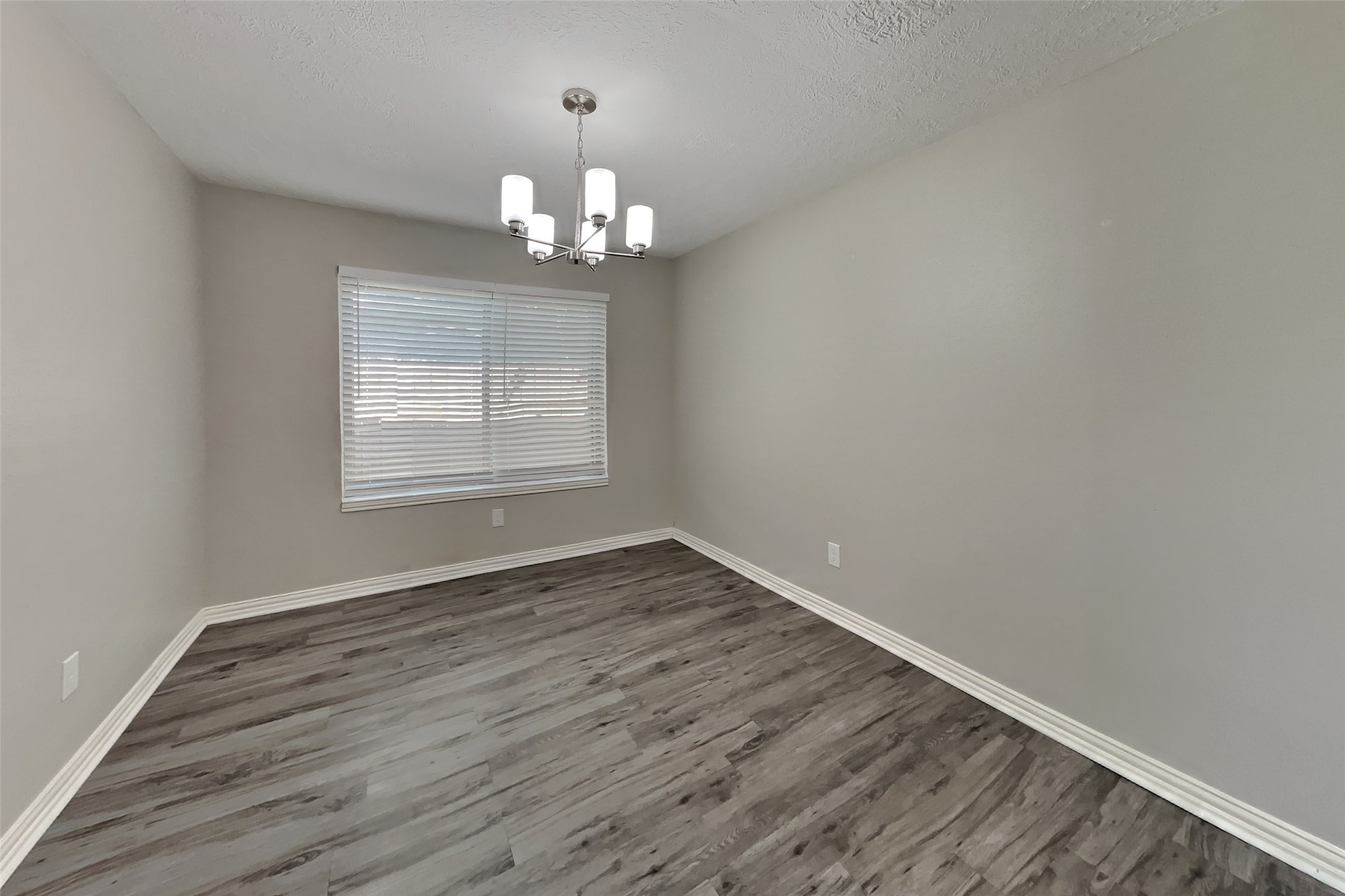 19011 Keyturn Lane Property Photo 7