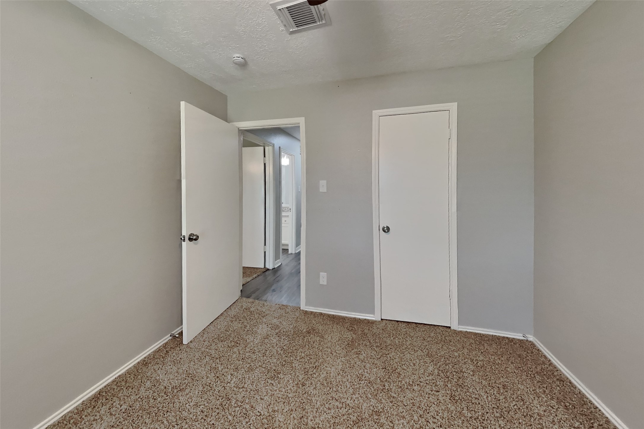 19011 Keyturn Lane Property Photo 12