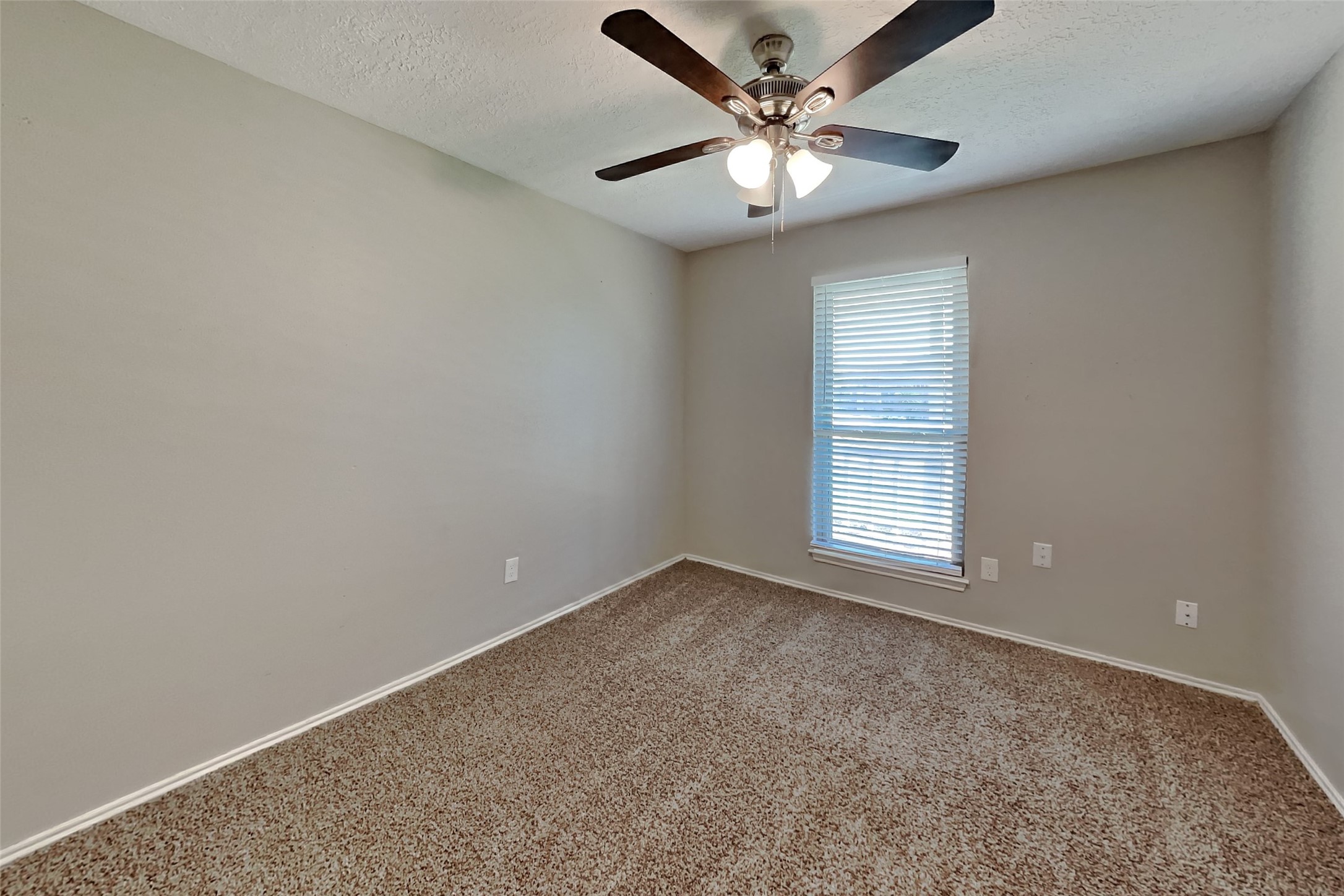 19011 Keyturn Lane Property Photo 13