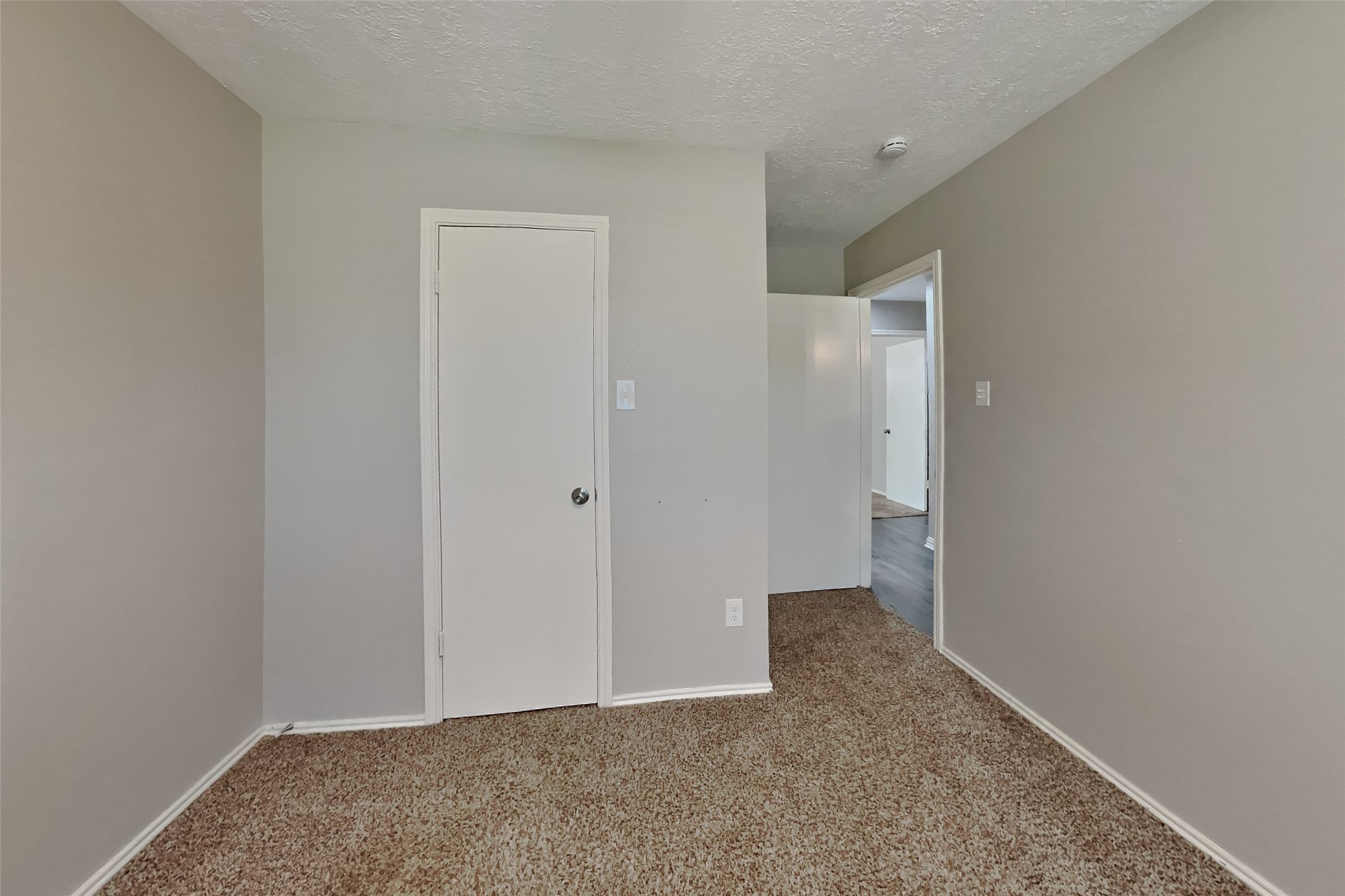 19011 Keyturn Lane Property Photo 14
