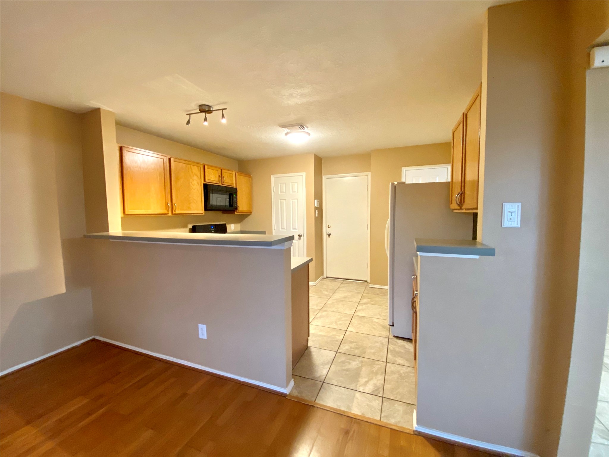 17627 Glenmorris Drive Property Photo 11