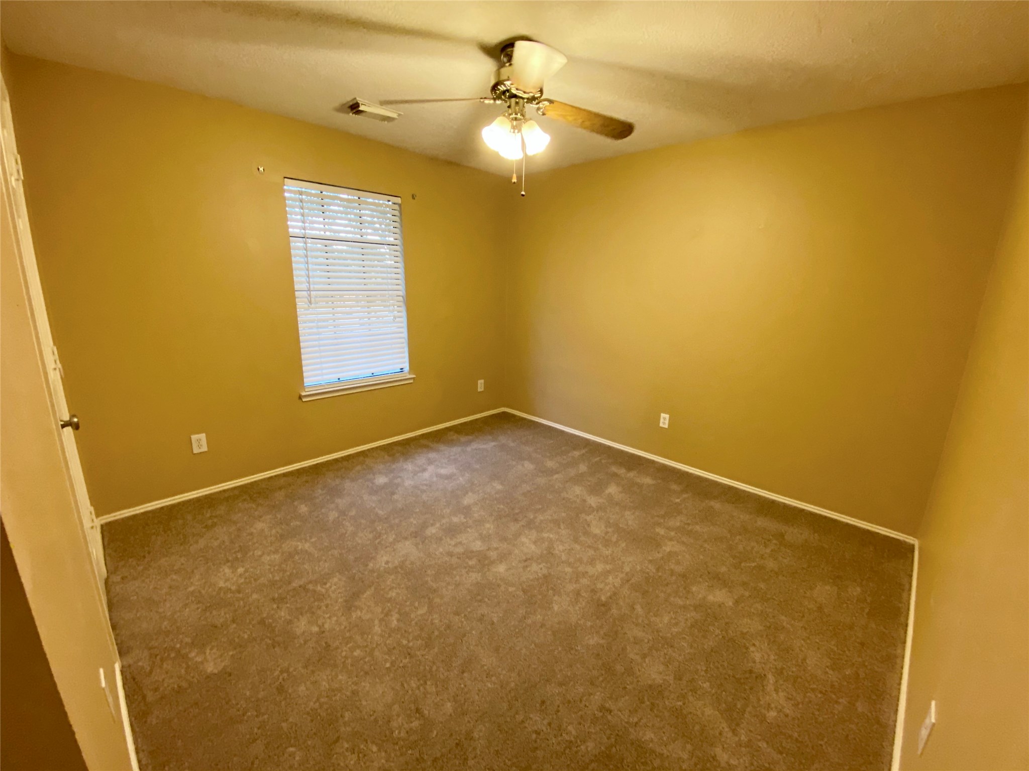 17627 Glenmorris Drive Property Photo 17