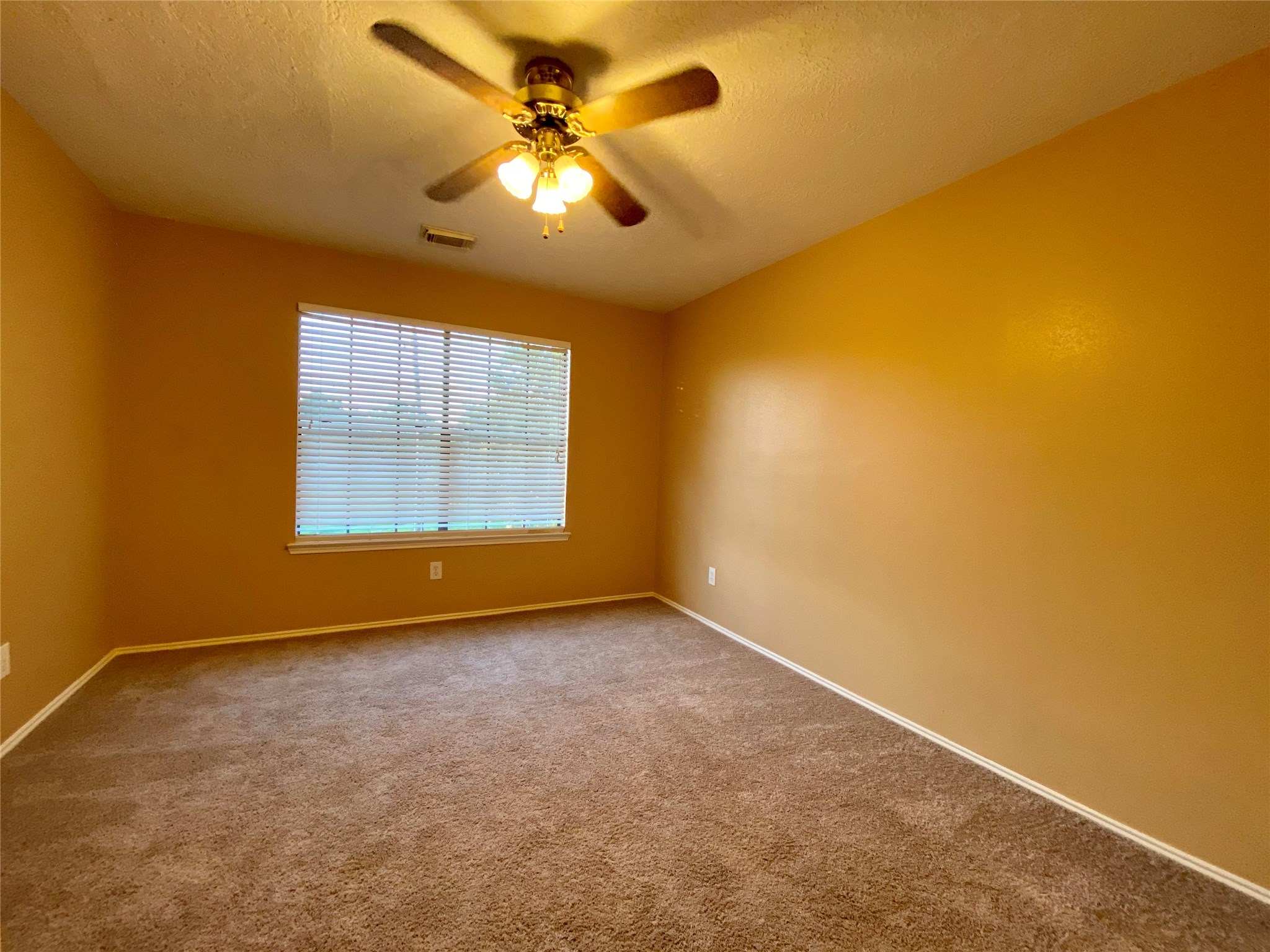 17627 Glenmorris Drive Property Photo 18
