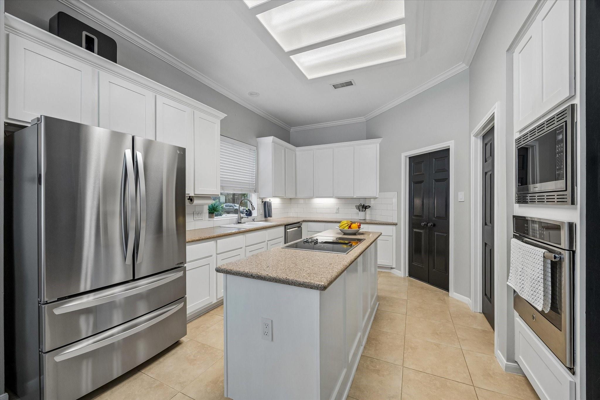 22114 Bay Spring Drive Property Photo 10