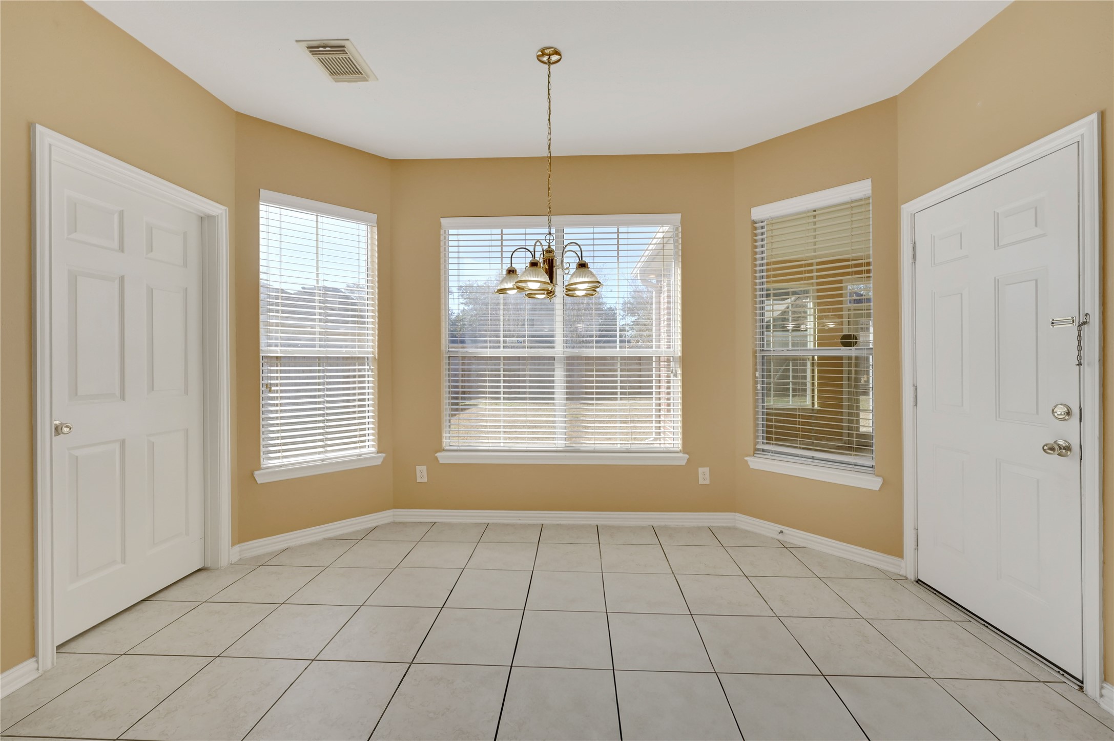 6334 Goodlowe Park Property Photo 15