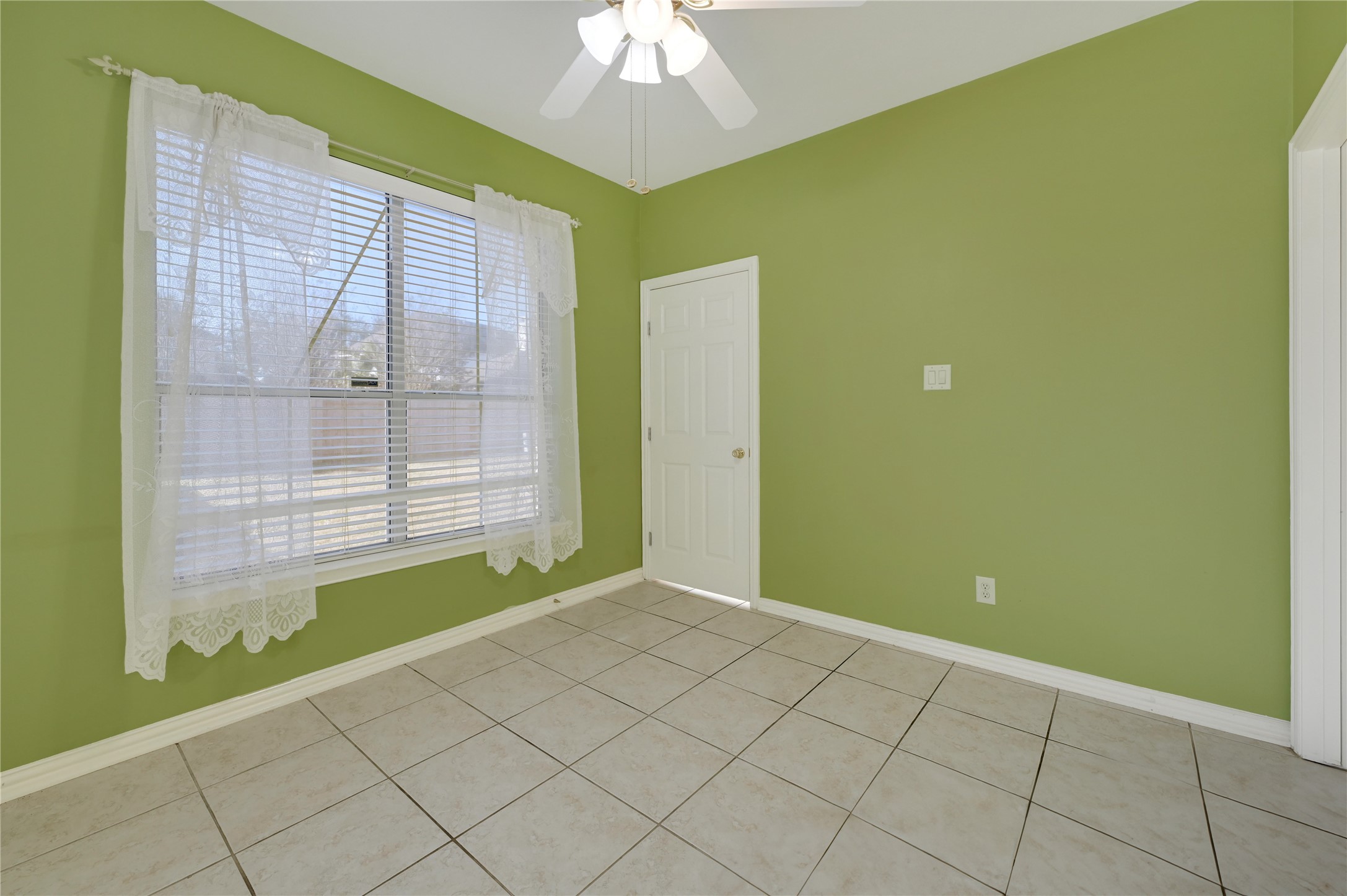6334 Goodlowe Park Property Photo 17
