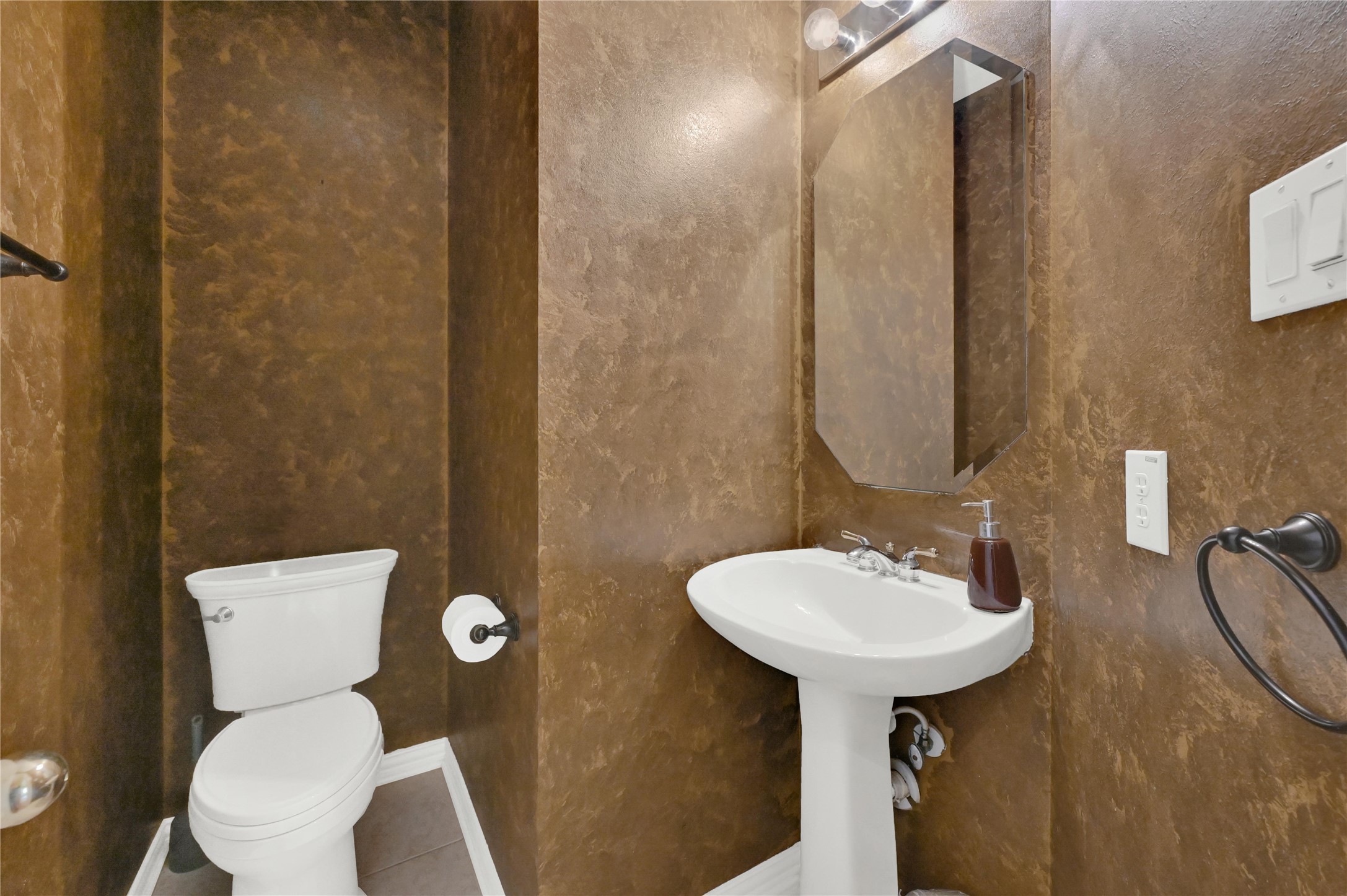 6334 Goodlowe Park Property Photo 22