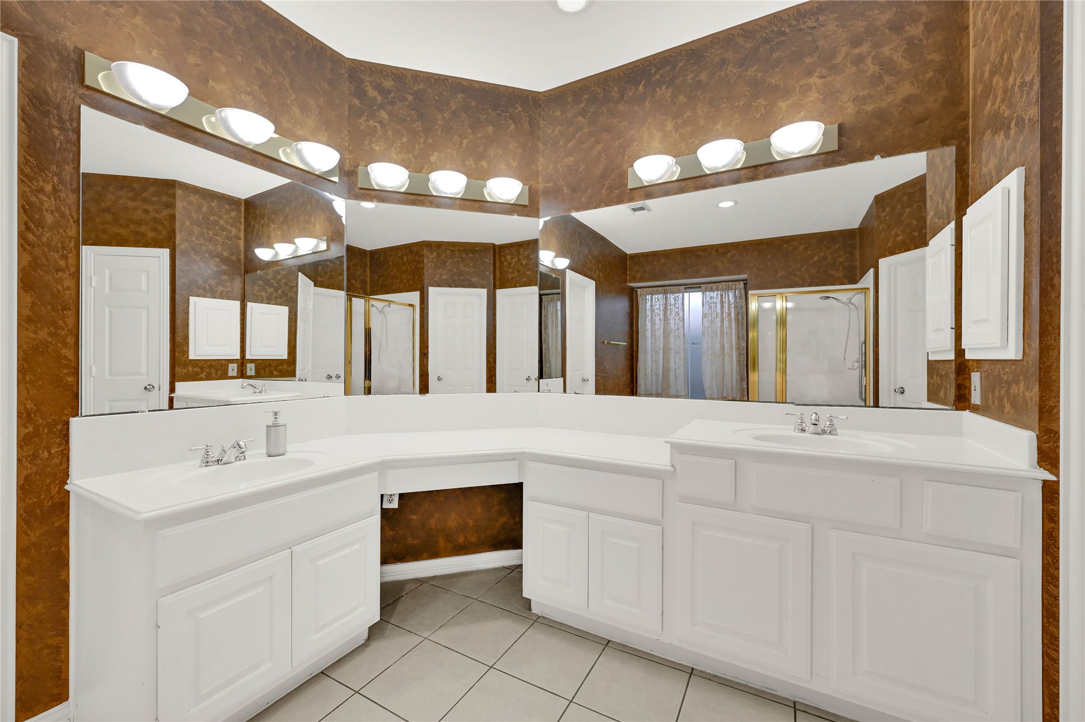 6334 Goodlowe Park Property Photo 27