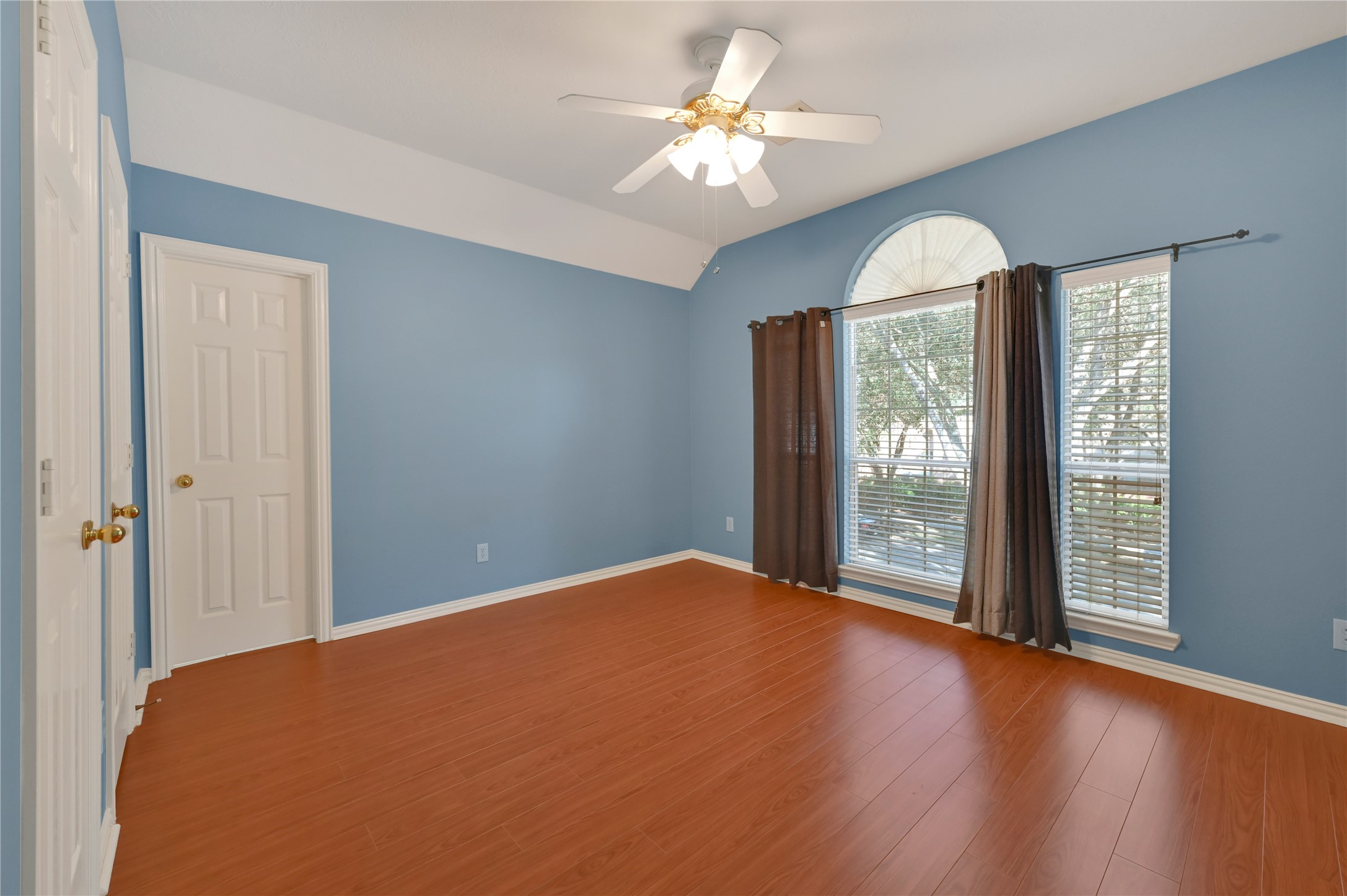 6334 Goodlowe Park Property Photo 33