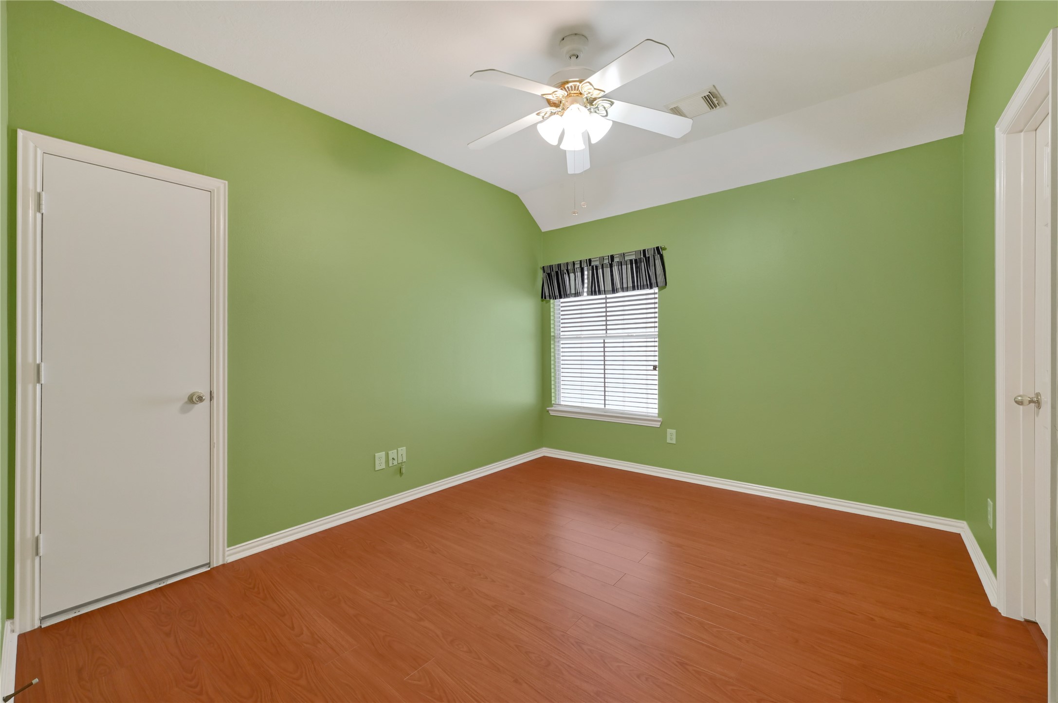 6334 Goodlowe Park Property Photo 34